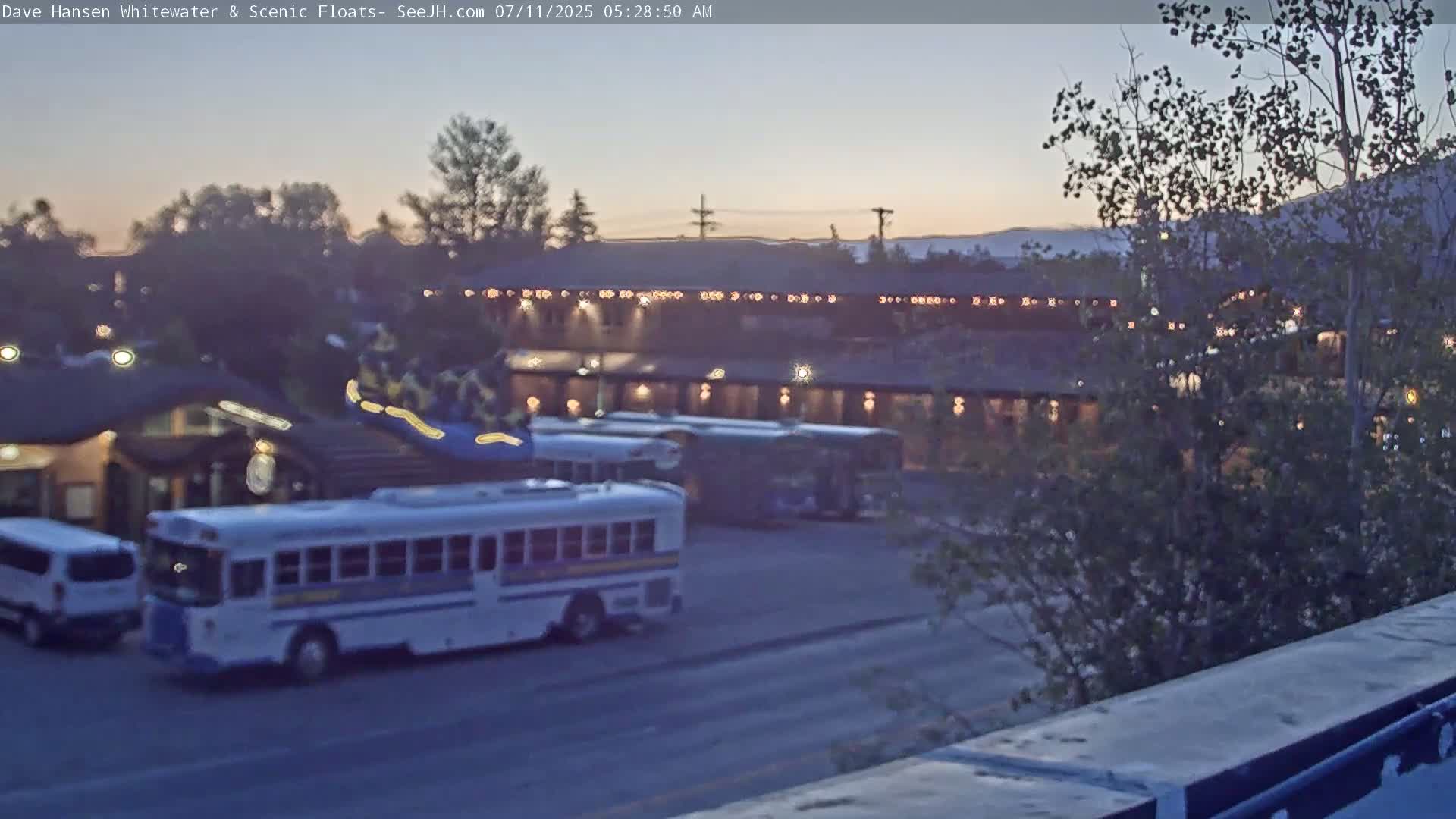 Jackson Hole, Jackson Broadway Avenue & S. Millward St. Junction Live Cam - Jackson, Teton, Wyoming, USA