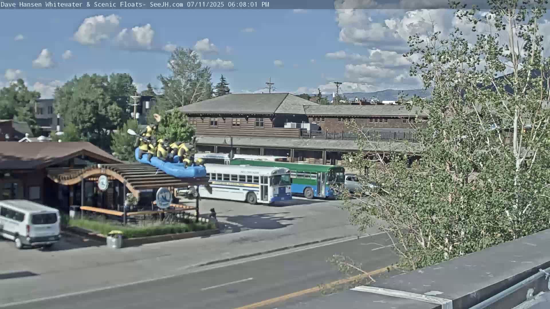 Jackson Hole, Jackson Broadway Avenue & S. Millward St. Junction Live Cam - Jackson, Teton, Wyoming, USA
