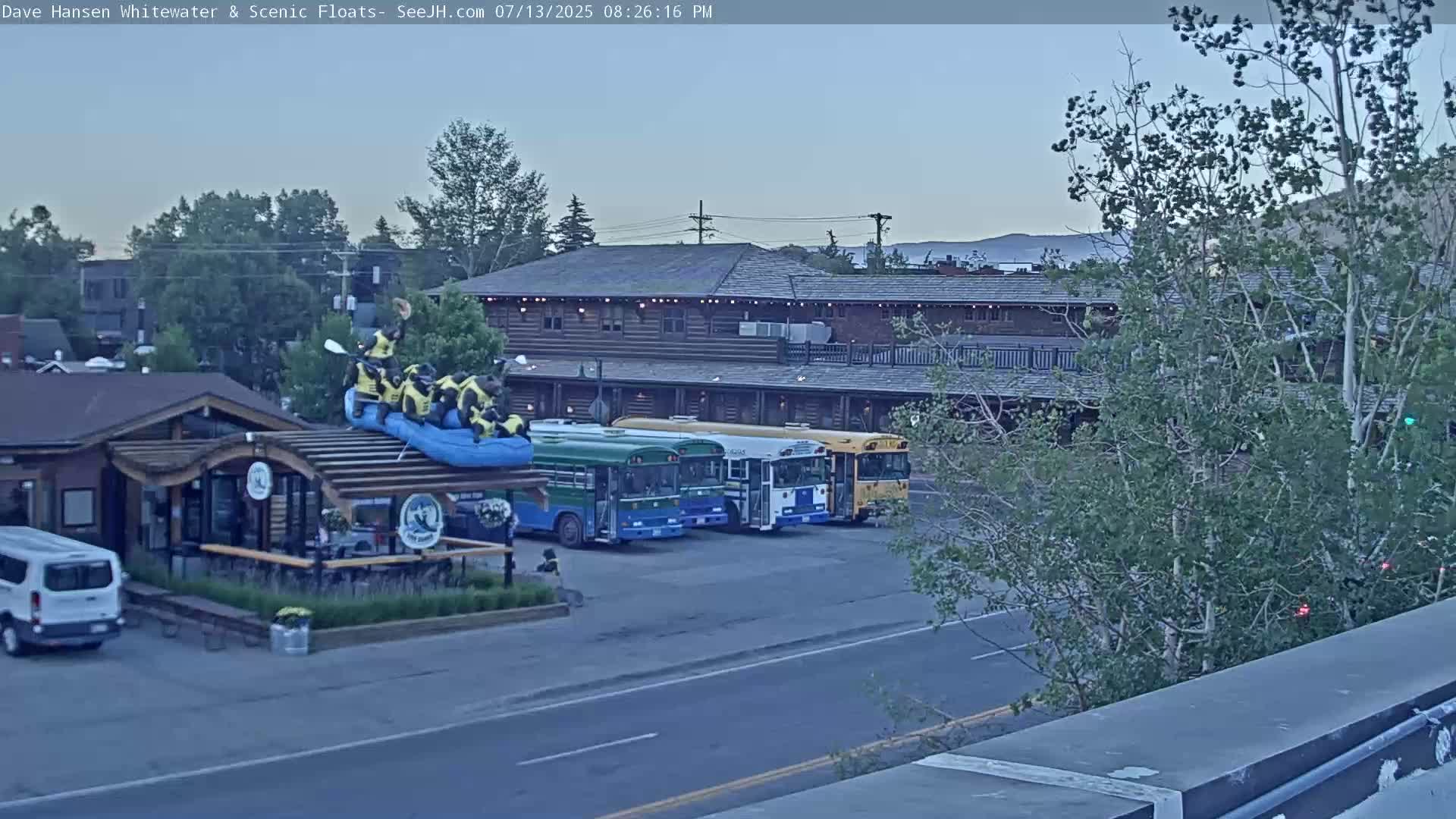 Jackson Hole, Jackson Broadway Avenue & S. Millward St. Junction Live Cam - Jackson, Teton, Wyoming, USA