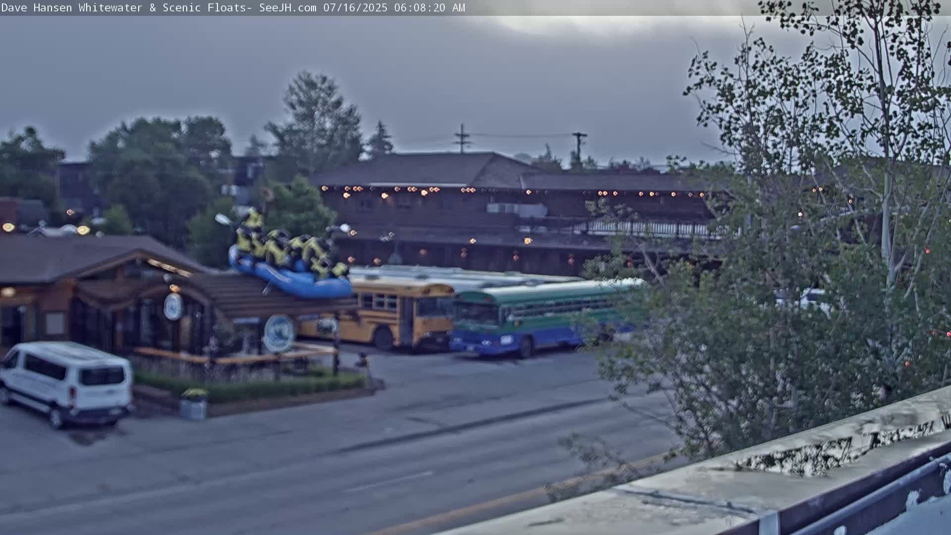 Jackson Hole, Jackson Broadway Avenue & S. Millward St. Junction Live Cam - Jackson, Teton, Wyoming, USA