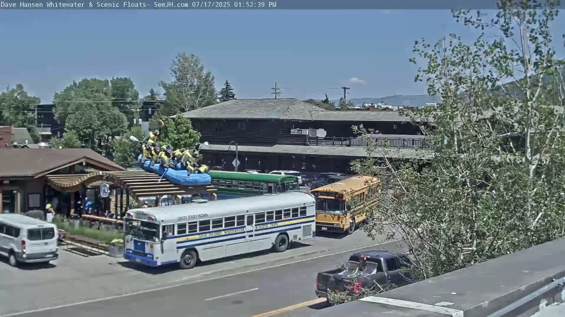 Jackson Hole, Jackson Broadway Avenue & S. Millward St. Junction Live Cam - Jackson, Teton, Wyoming, USA