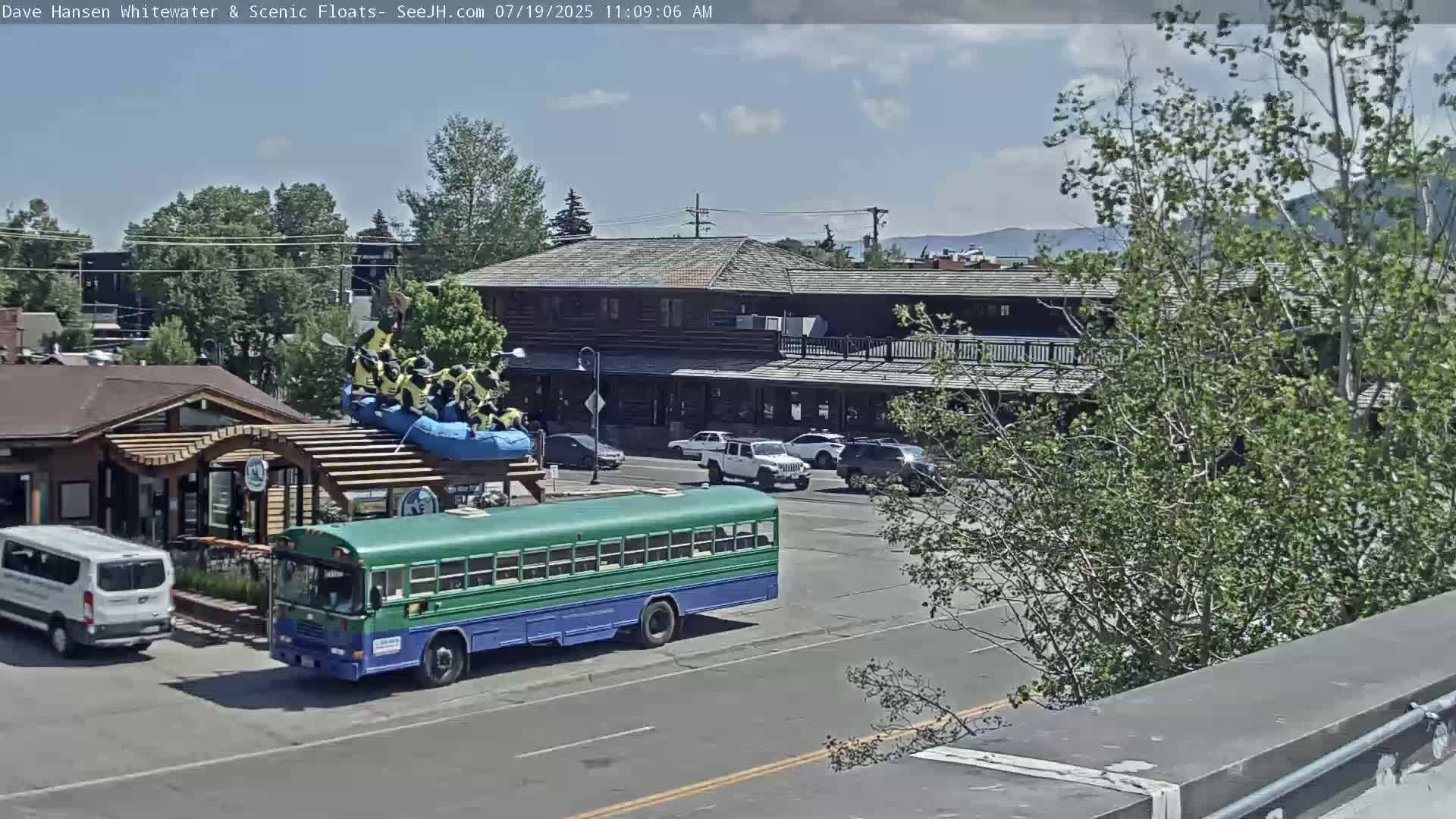 Jackson Hole, Jackson Broadway Avenue & S. Millward St. Junction Live Cam - Jackson, Teton, Wyoming, USA