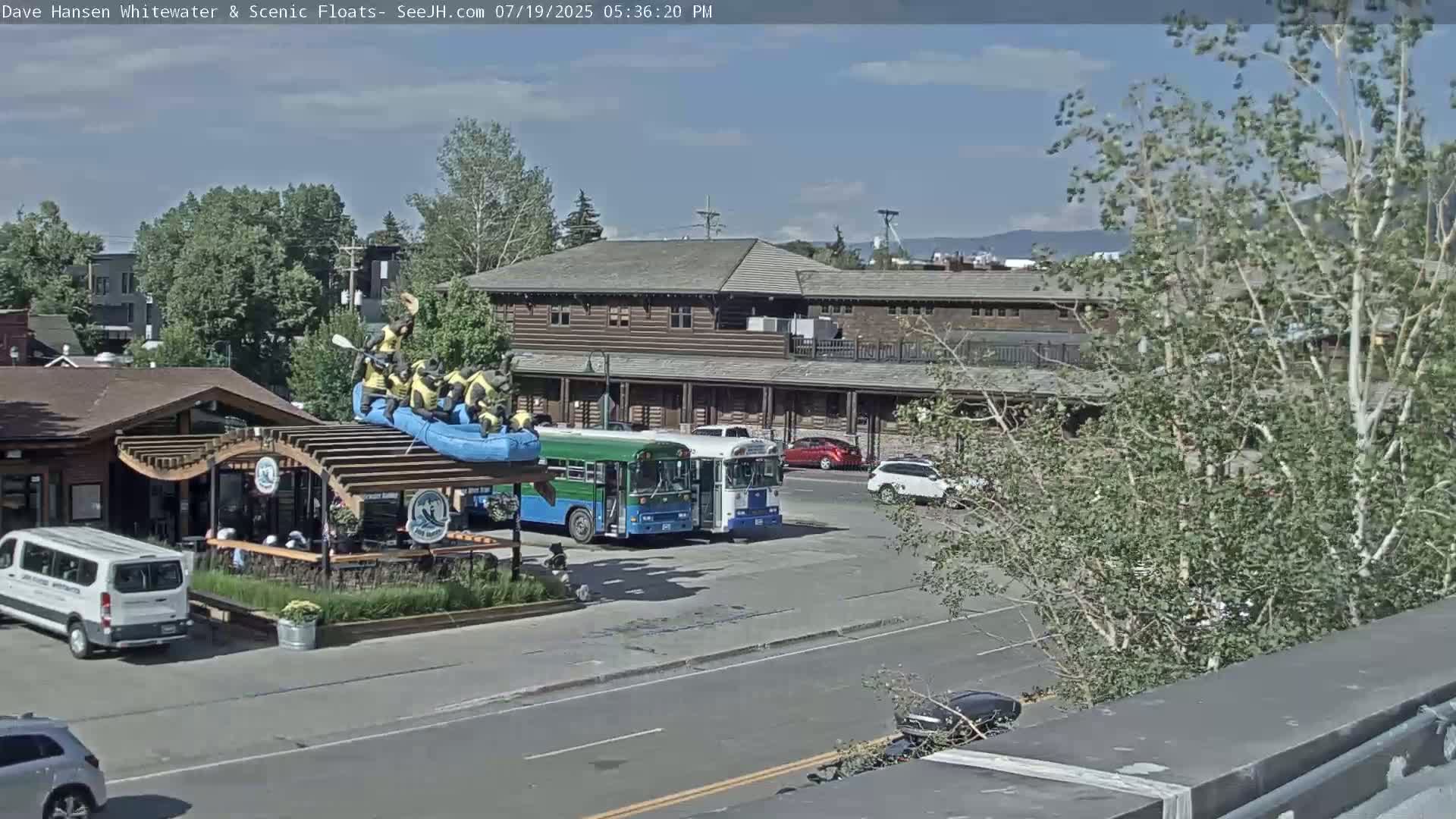 Jackson Hole, Jackson Broadway Avenue & S. Millward St. Junction Live Cam - Jackson, Teton, Wyoming, USA