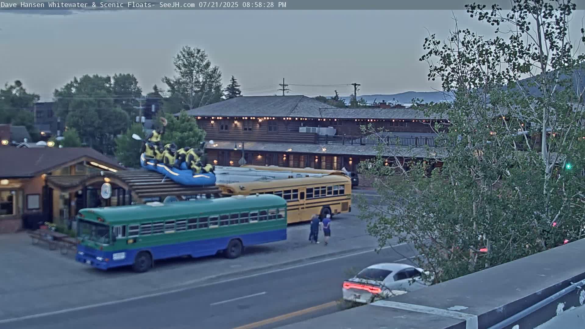 Jackson Hole, Jackson Broadway Avenue & S. Millward St. Junction Live Cam - Jackson, Teton, Wyoming, USA