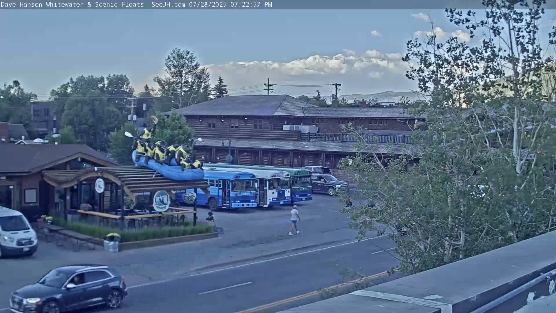 Jackson Hole, Jackson Broadway Avenue & S. Millward St. Junction Live Cam - Jackson, Teton, Wyoming, USA