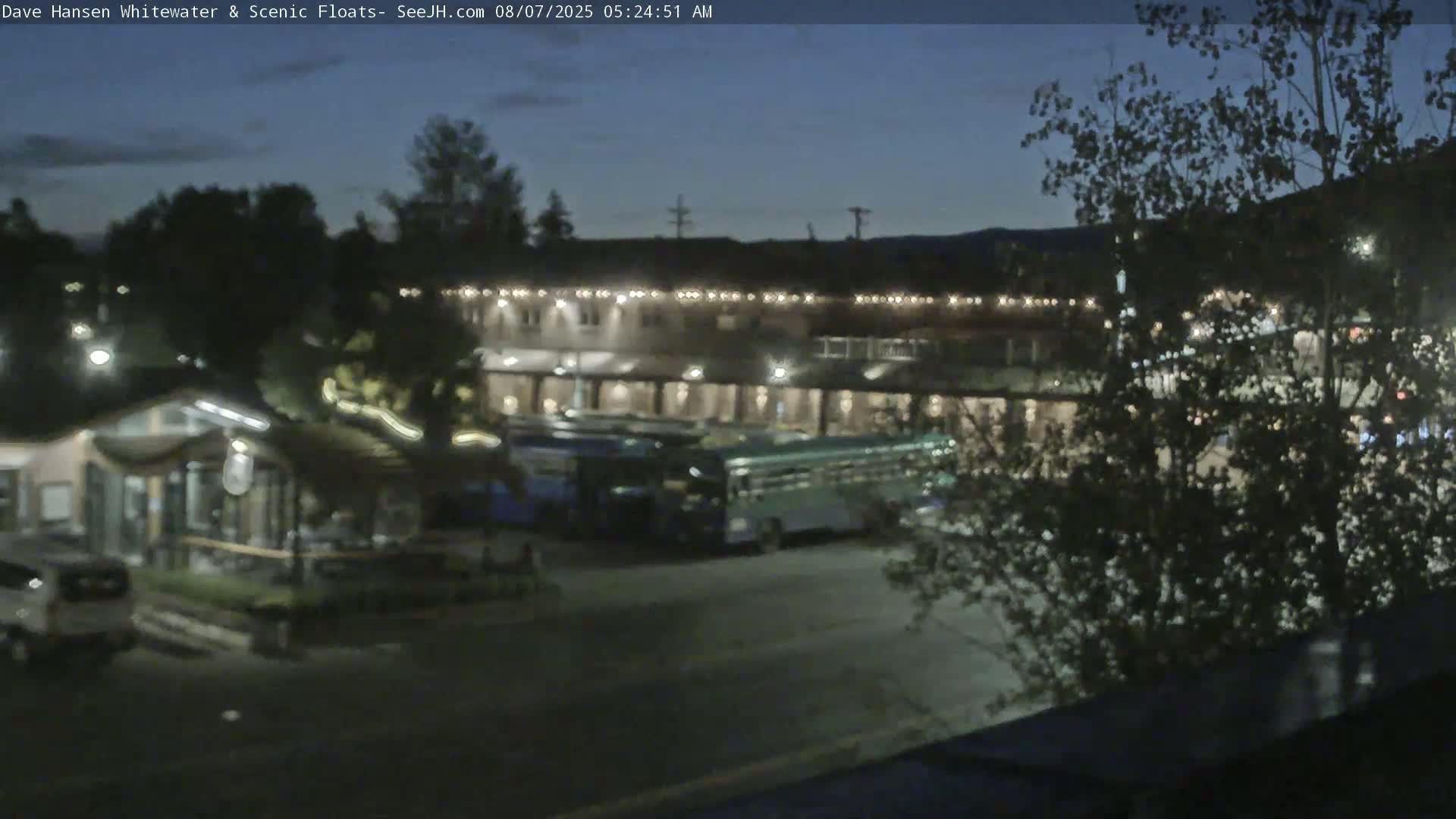 Jackson Hole, Jackson Broadway Avenue & S. Millward St. Junction Live Cam - Jackson, Teton, Wyoming, USA