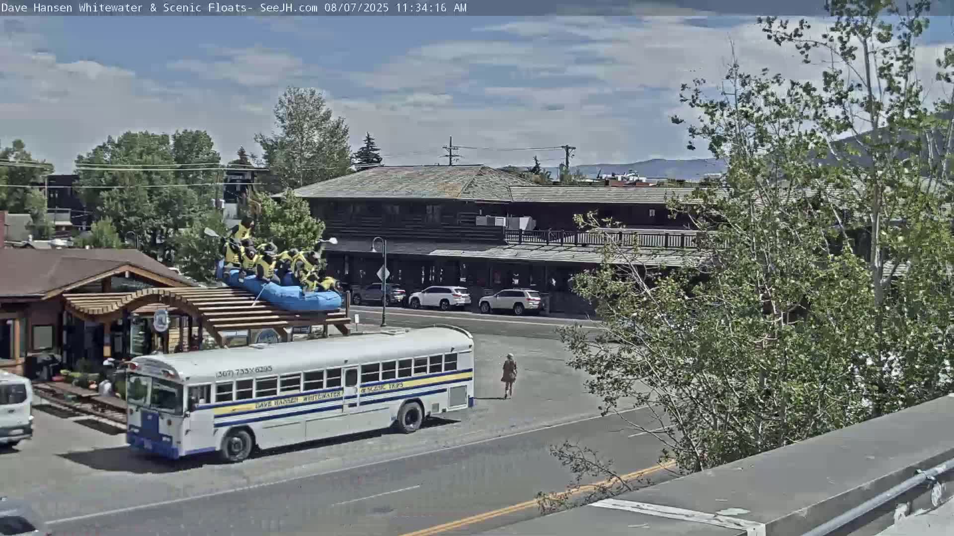 Jackson Hole, Jackson Broadway Avenue & S. Millward St. Junction Live Cam - Jackson, Teton, Wyoming, USA