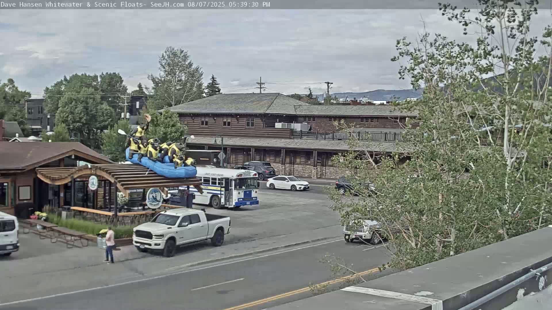 Jackson Hole, Jackson Broadway Avenue & S. Millward St. Junction Live Cam - Jackson, Teton, Wyoming, USA