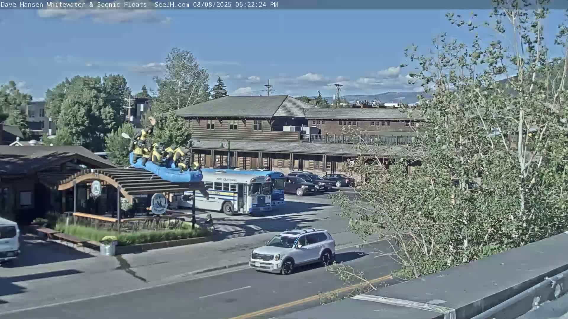 Jackson Hole, Jackson Broadway Avenue & S. Millward St. Junction Live Cam - Jackson, Teton, Wyoming, USA