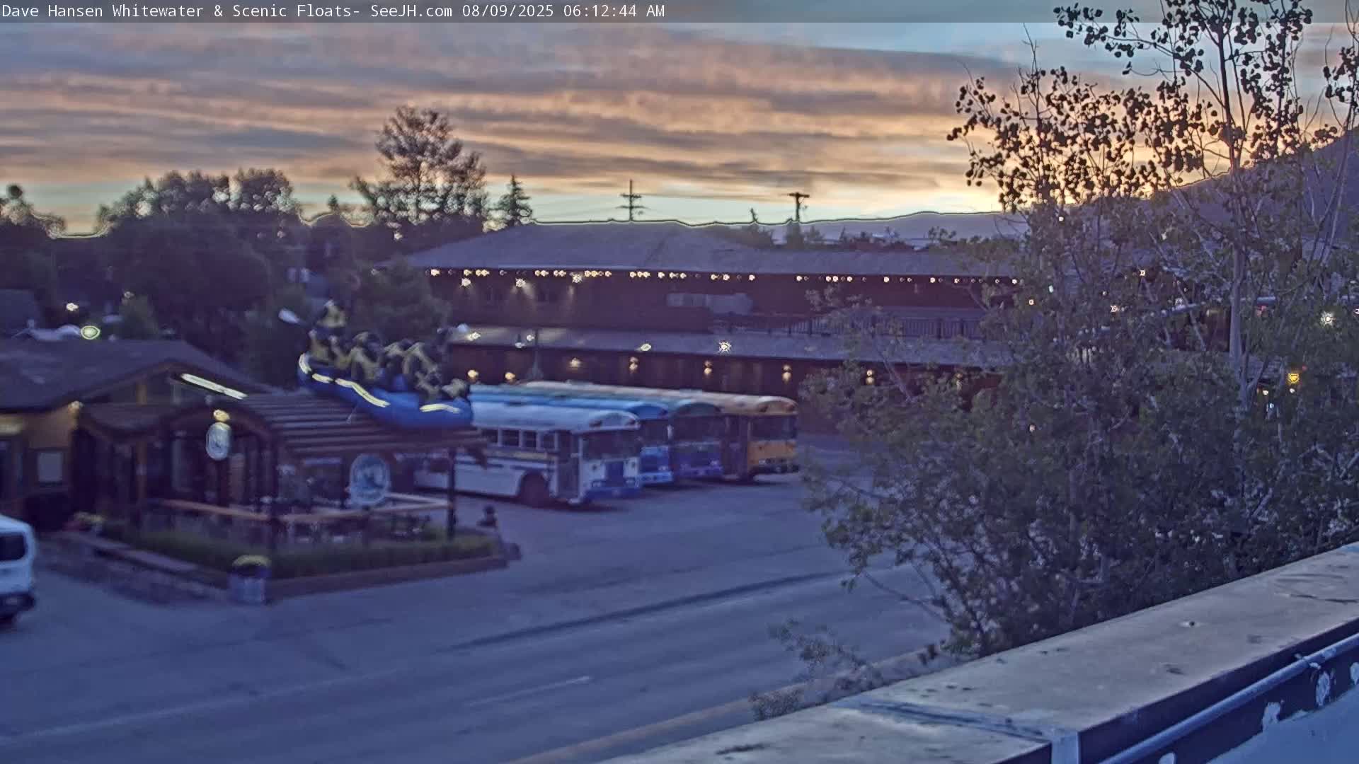 Jackson Hole, Jackson Broadway Avenue & S. Millward St. Junction Live Cam - Jackson, Teton, Wyoming, USA