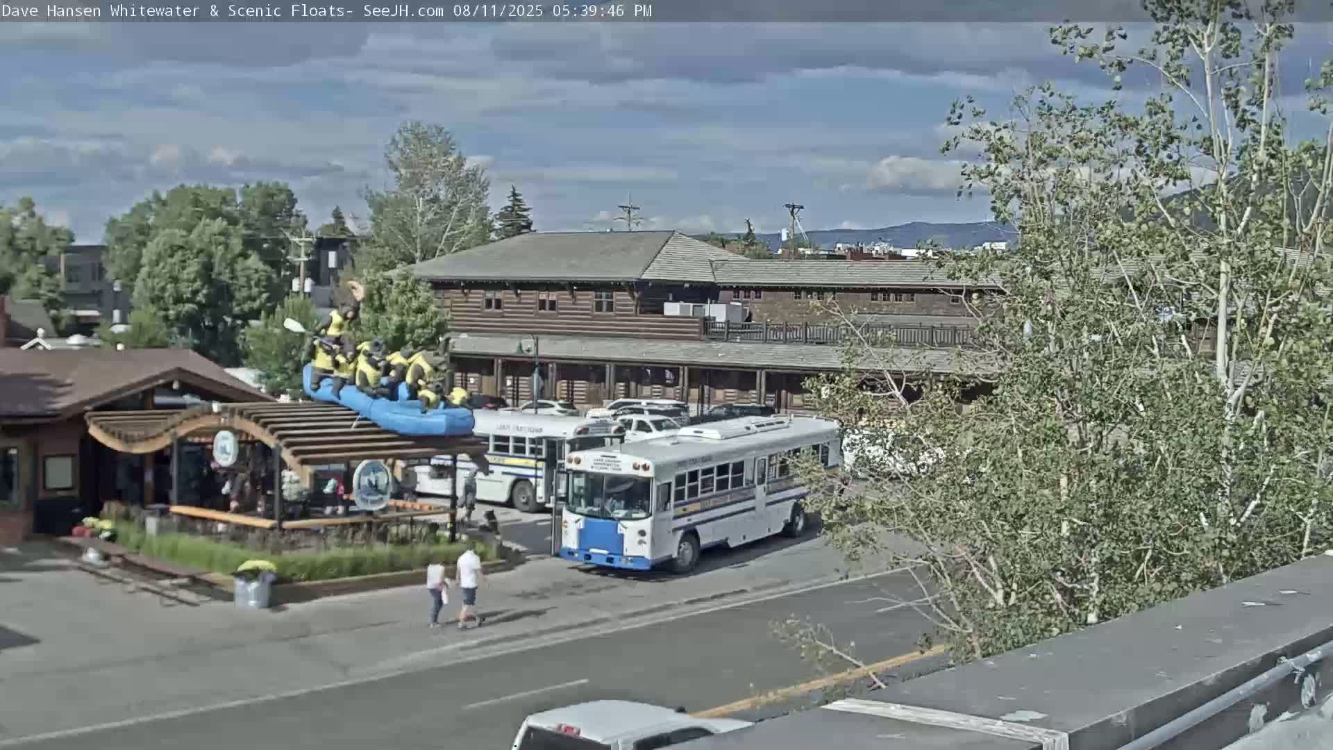 Jackson Hole, Jackson Broadway Avenue & S. Millward St. Junction Live Cam - Jackson, Teton, Wyoming, USA