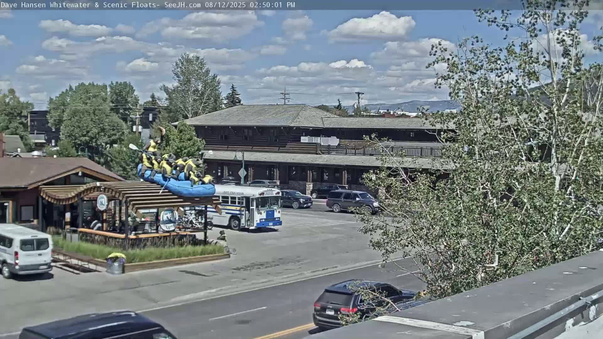 Jackson Hole, Jackson Broadway Avenue & S. Millward St. Junction Live Cam - Jackson, Teton, Wyoming, USA