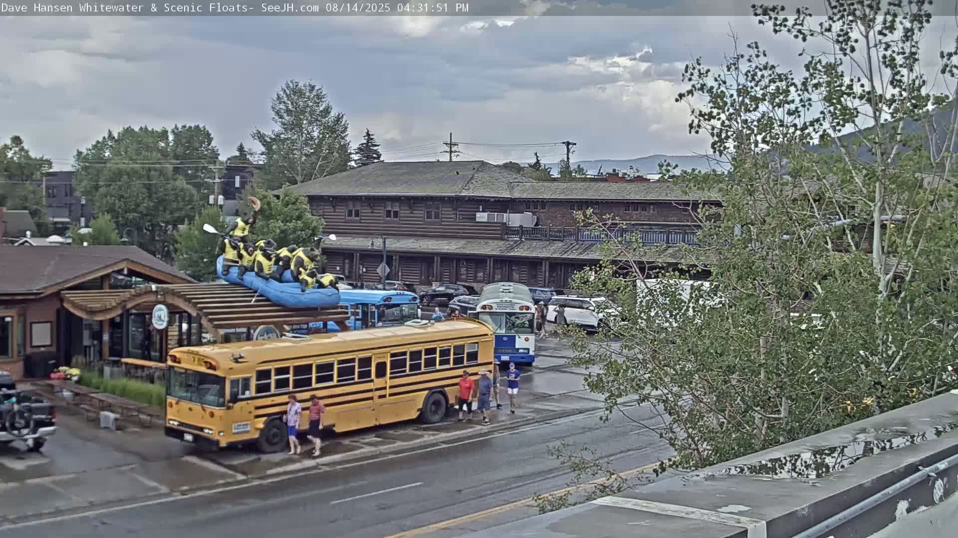 Jackson Hole, Jackson Broadway Avenue & S. Millward St. Junction Live Cam - Jackson, Teton, Wyoming, USA