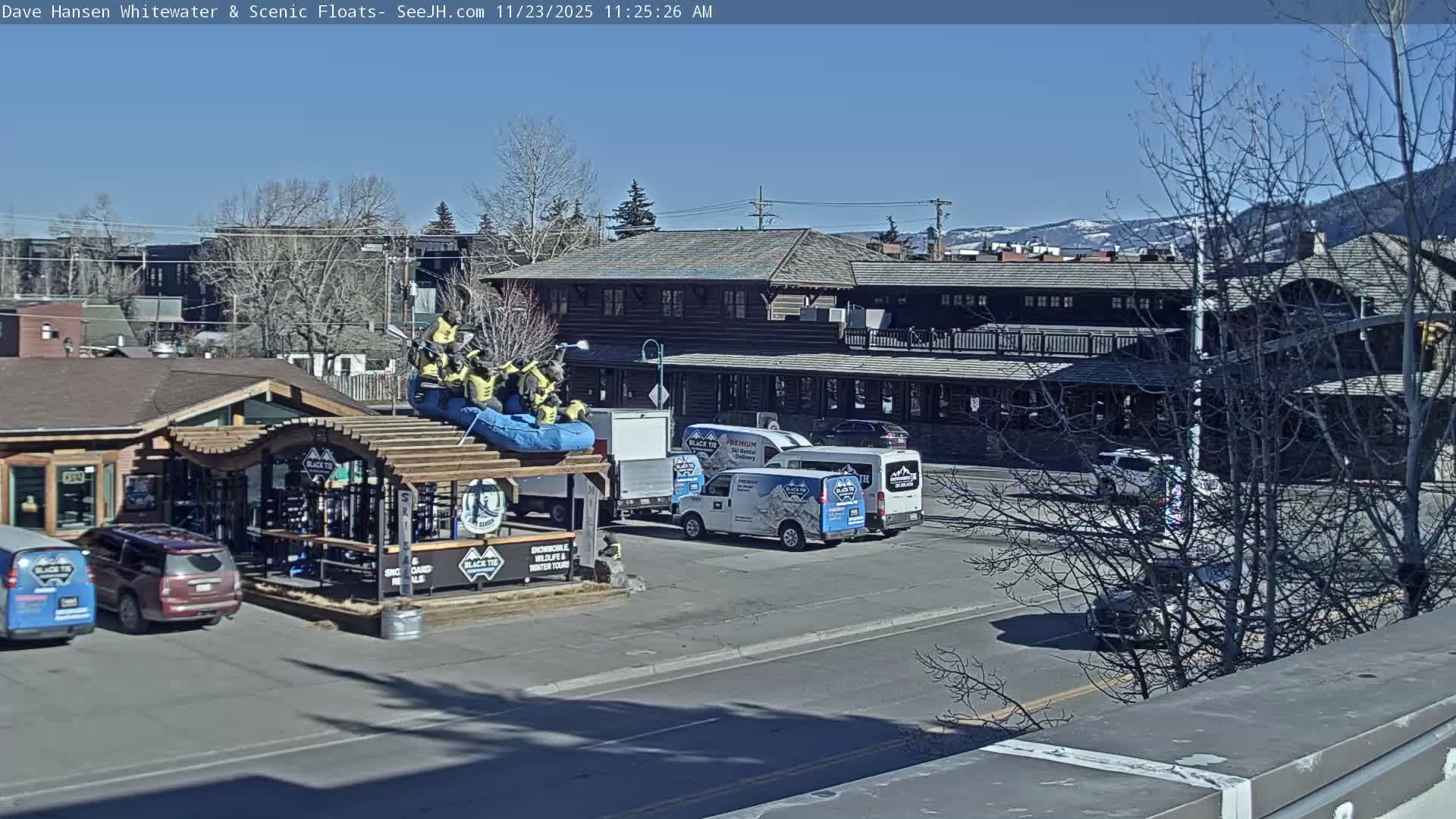Jackson Hole, Jackson Broadway Avenue & S. Millward St. Junction Live Cam - Jackson, Teton, Wyoming, USA