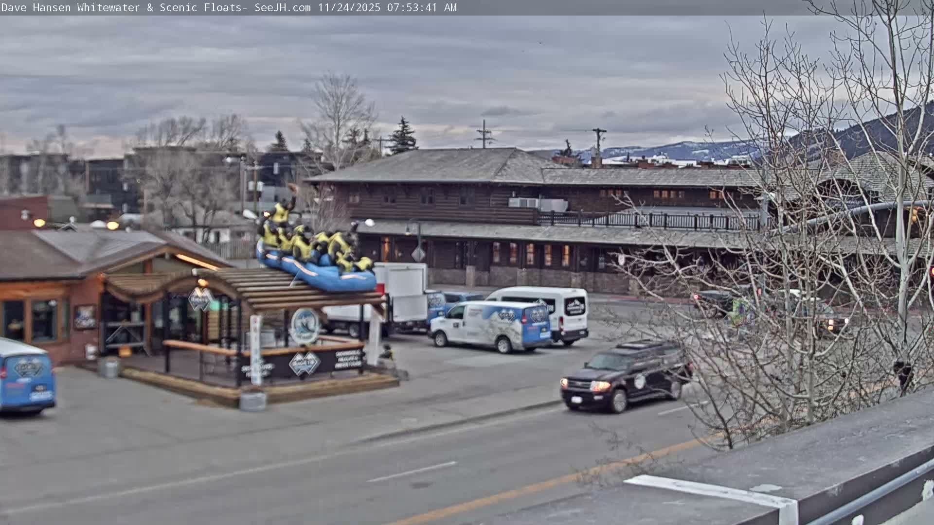 Jackson Hole, Jackson Broadway Avenue & S. Millward St. Junction Live Cam - Jackson, Teton, Wyoming, USA