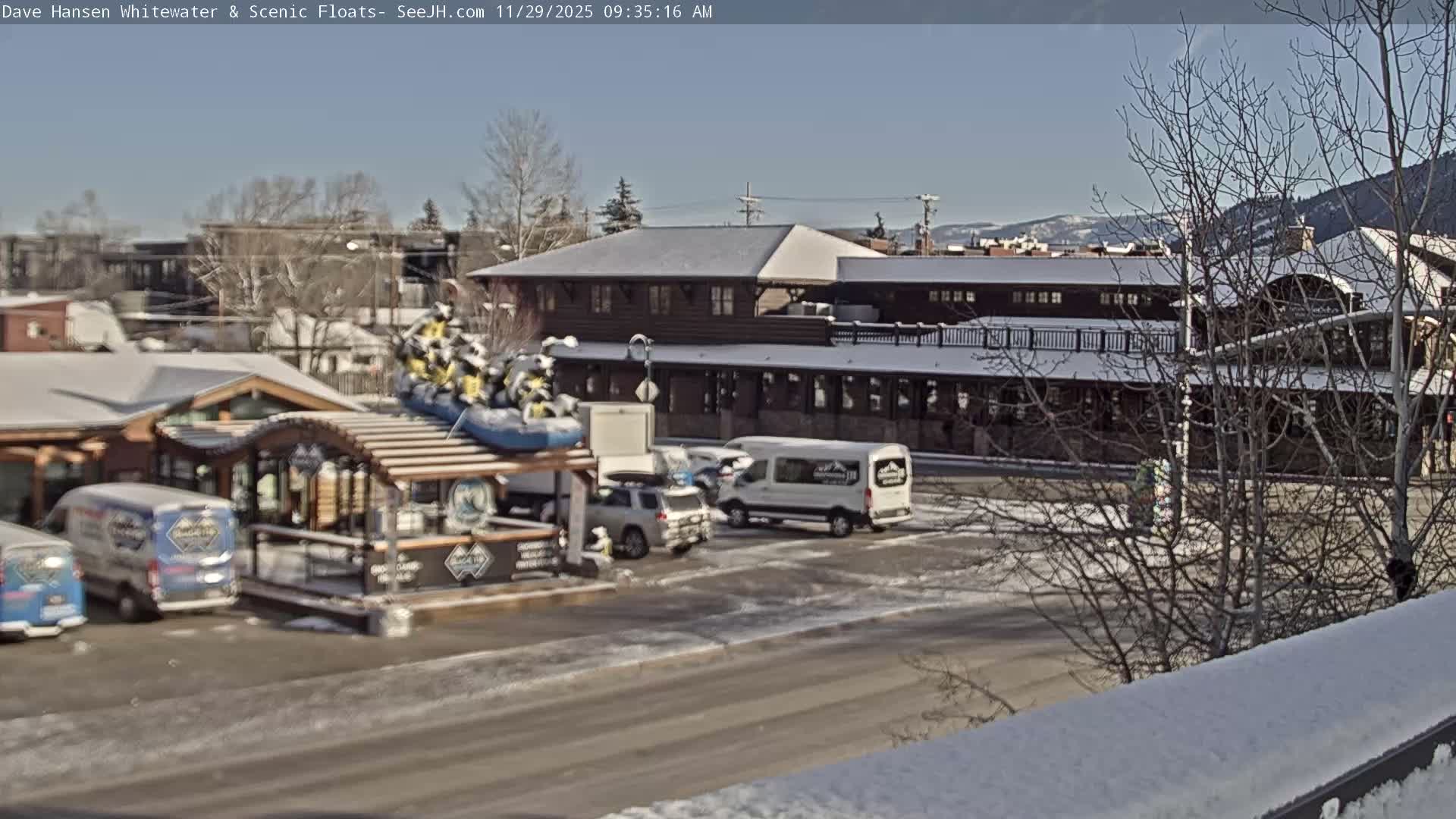 Jackson Hole, Jackson Broadway Avenue & S. Millward St. Junction Live Cam - Jackson, Teton, Wyoming, USA