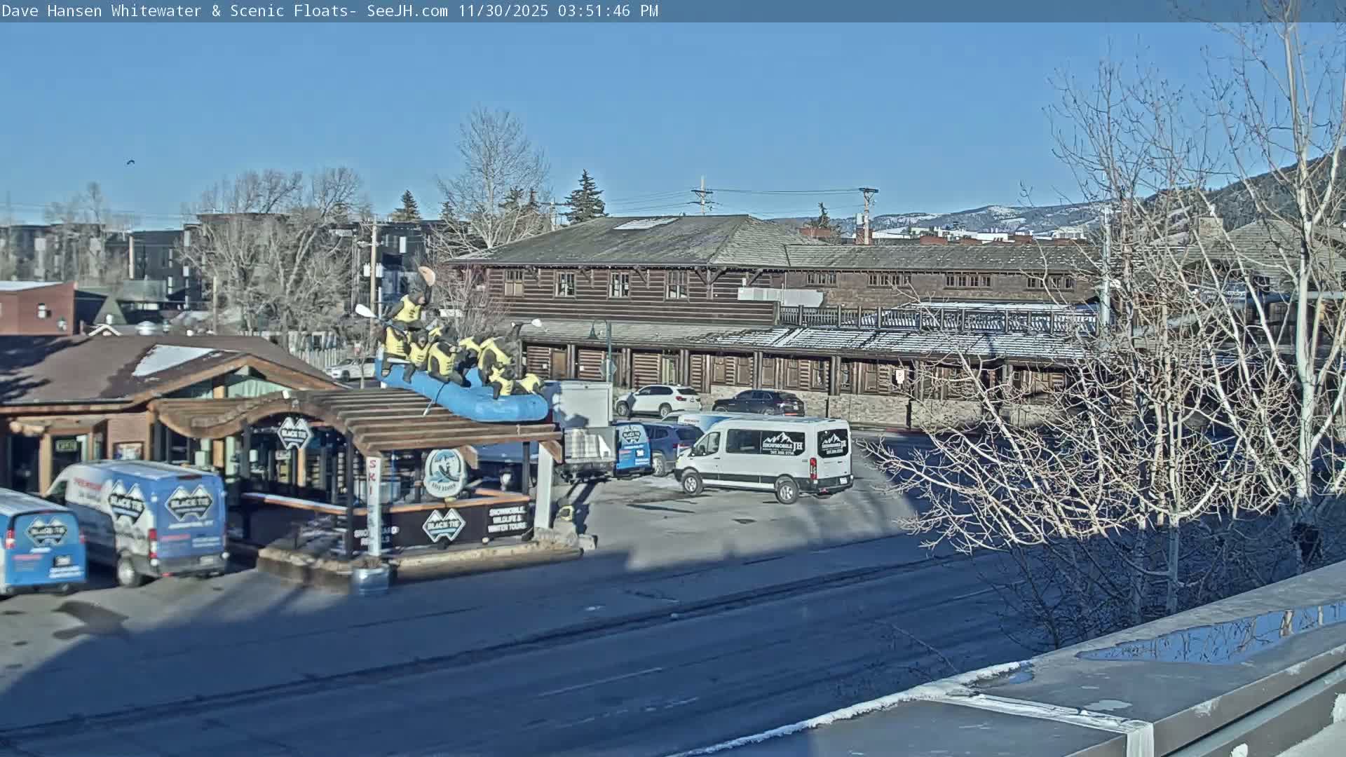 Jackson Hole, Jackson Broadway Avenue & S. Millward St. Junction Live Cam - Jackson, Teton, Wyoming, USA