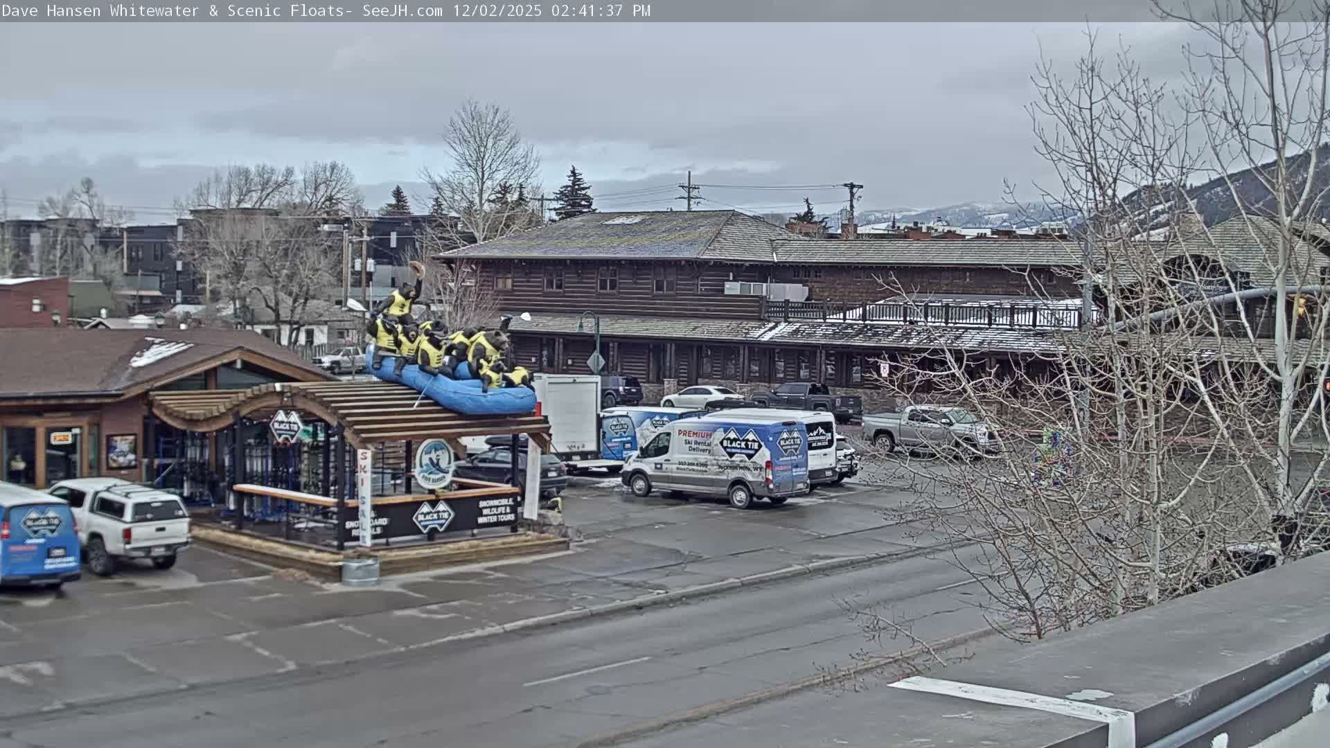 Jackson Hole, Jackson Broadway Avenue & S. Millward St. Junction Live Cam - Jackson, Teton, Wyoming, USA