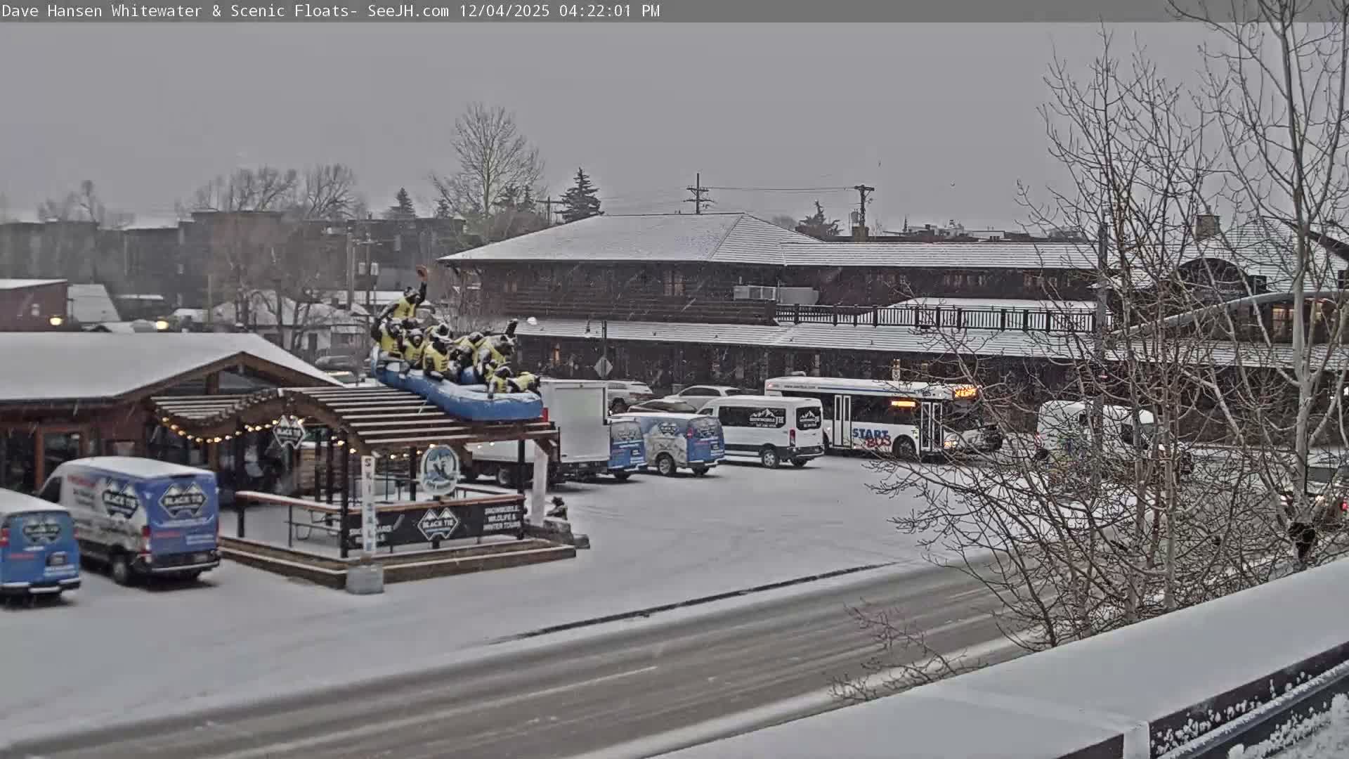 Jackson Hole, Jackson Broadway Avenue & S. Millward St. Junction Live Cam - Jackson, Teton, Wyoming, USA