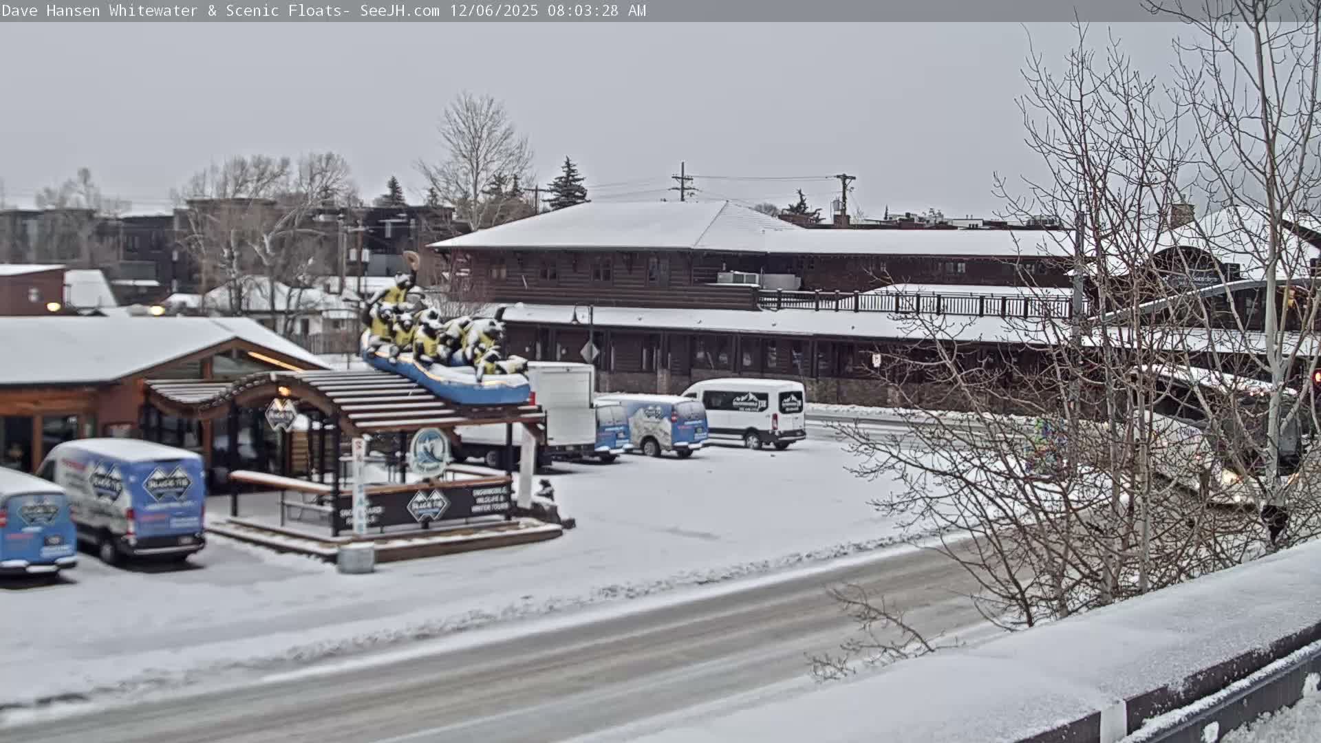 Jackson Hole, Jackson Broadway Avenue & S. Millward St. Junction Live Cam - Jackson, Teton, Wyoming, USA