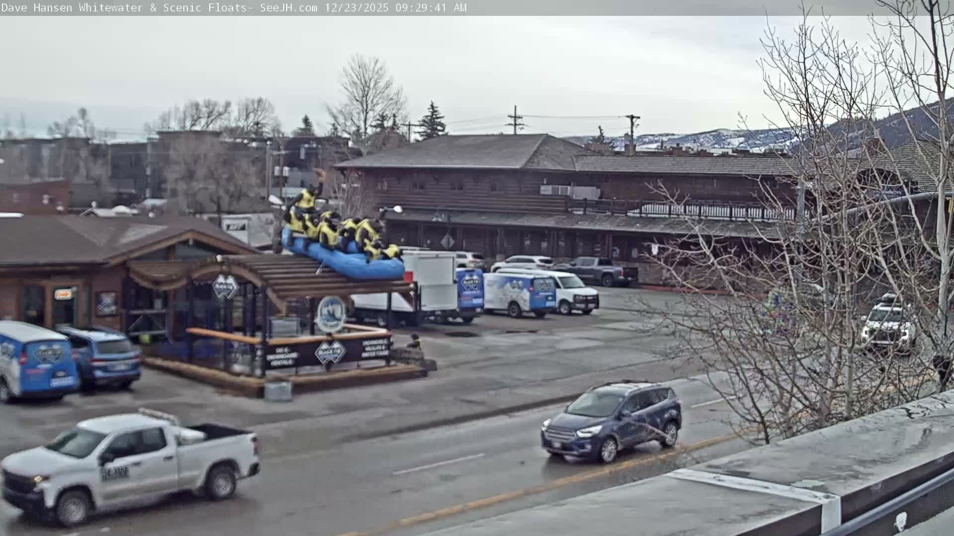 Jackson Hole, Jackson Broadway Avenue & S. Millward St. Junction Live Cam - Jackson, Teton, Wyoming, USA