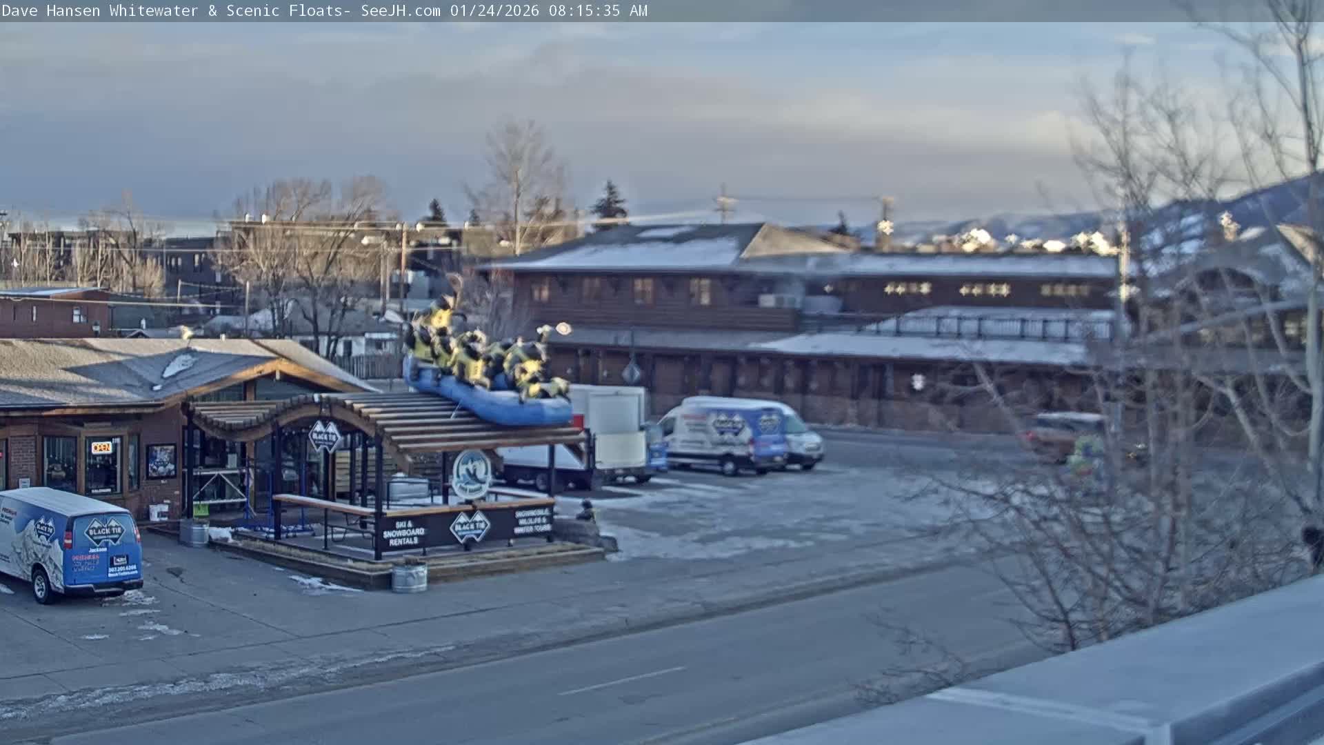 Jackson Hole, Jackson Broadway Avenue & S. Millward St. Junction Live Cam - Jackson, Teton, Wyoming, USA