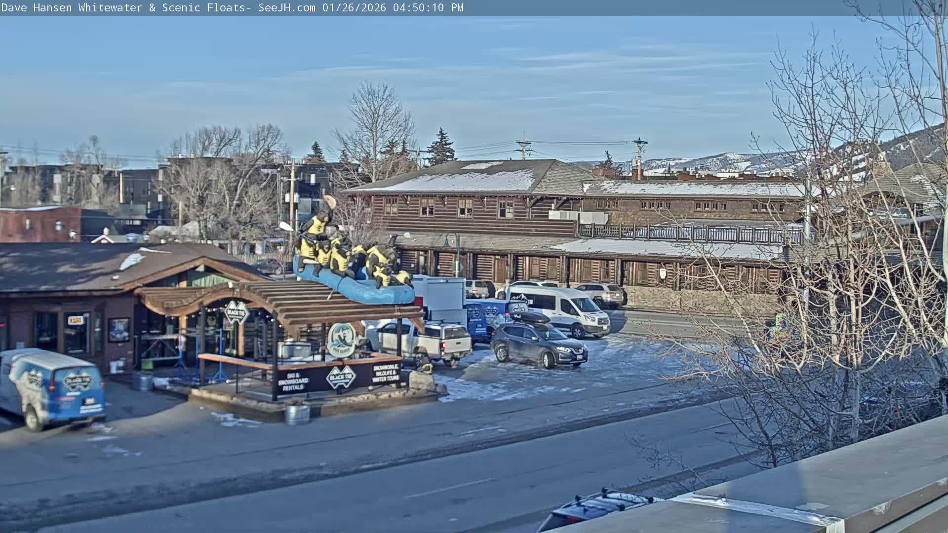Jackson Hole, Jackson Broadway Avenue & S. Millward St. Junction Live Cam - Jackson, Teton, Wyoming, USA