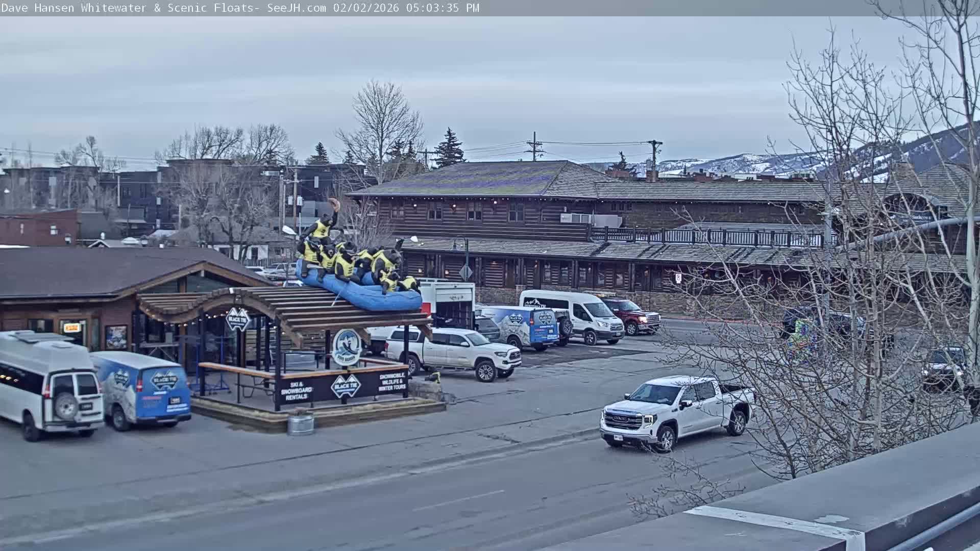 Jackson Hole, Jackson Broadway Avenue & S. Millward St. Junction Live Cam - Jackson, Teton, Wyoming, USA