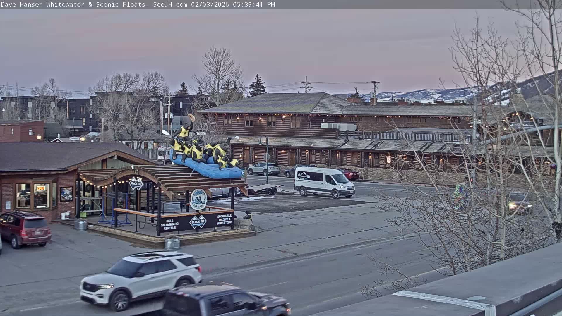Jackson Hole, Jackson Broadway Avenue & S. Millward St. Junction Live Cam - Jackson, Teton, Wyoming, USA