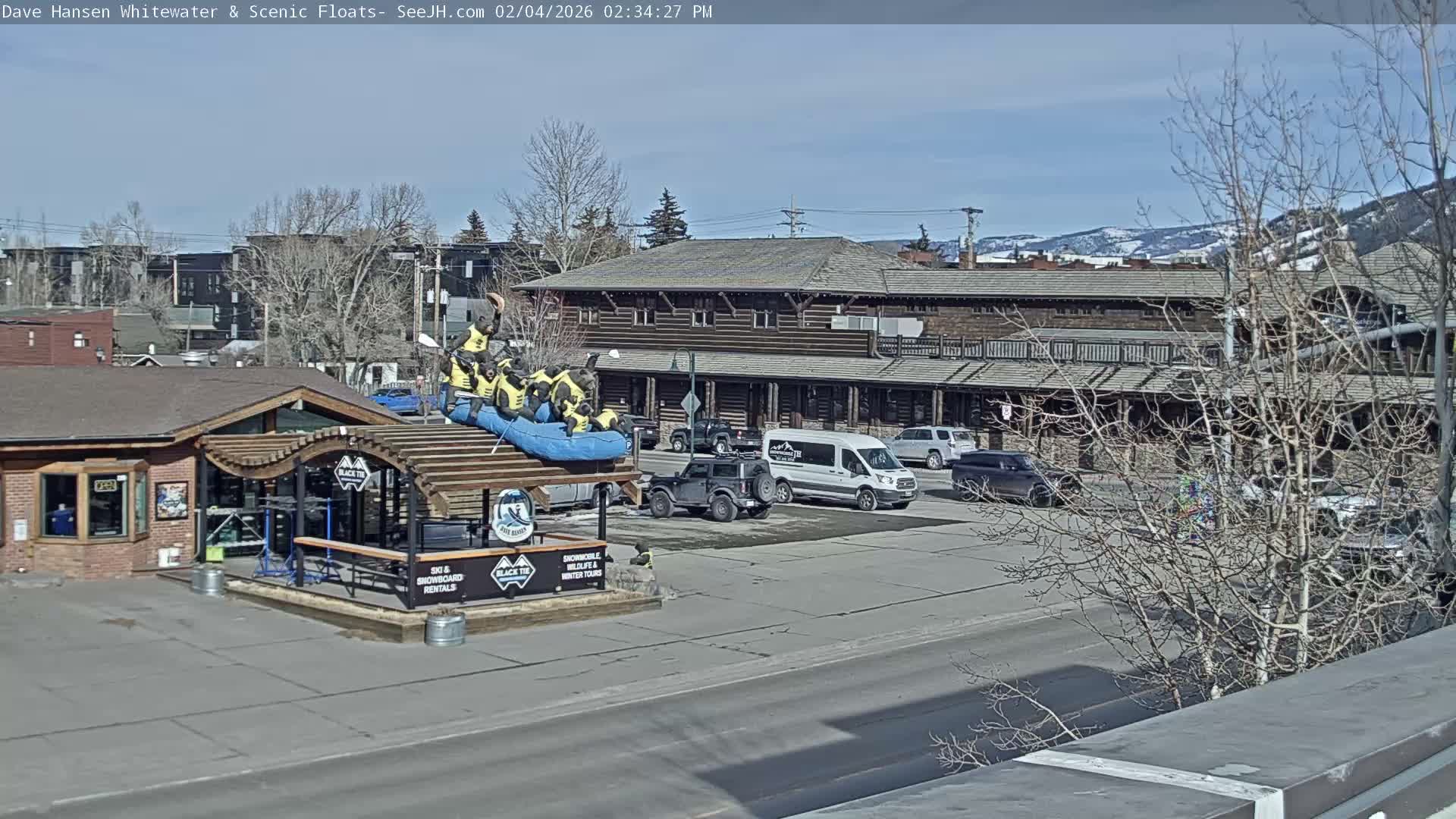Jackson Hole, Jackson Broadway Avenue & S. Millward St. Junction Live Cam - Jackson, Teton, Wyoming, USA