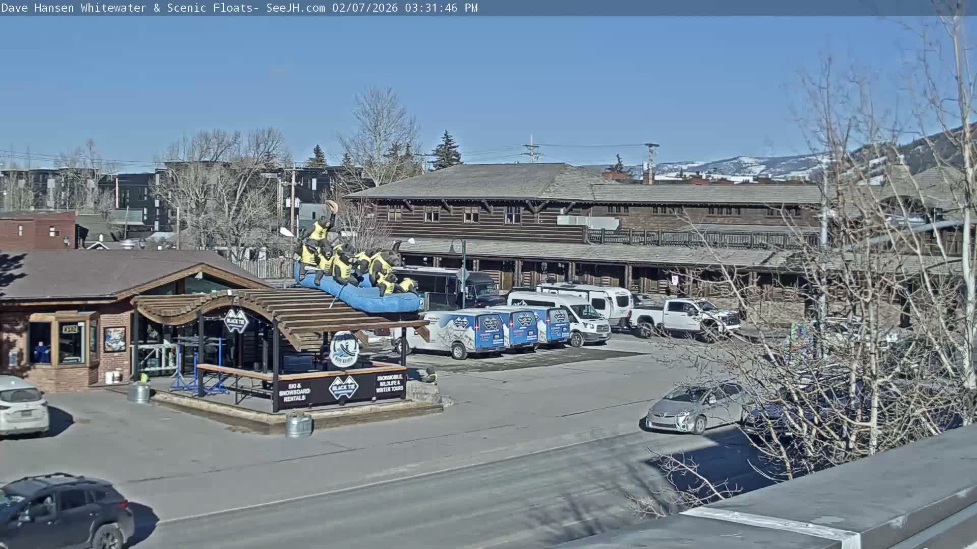 Jackson Hole, Jackson Broadway Avenue & S. Millward St. Junction Live Cam - Jackson, Teton, Wyoming, USA