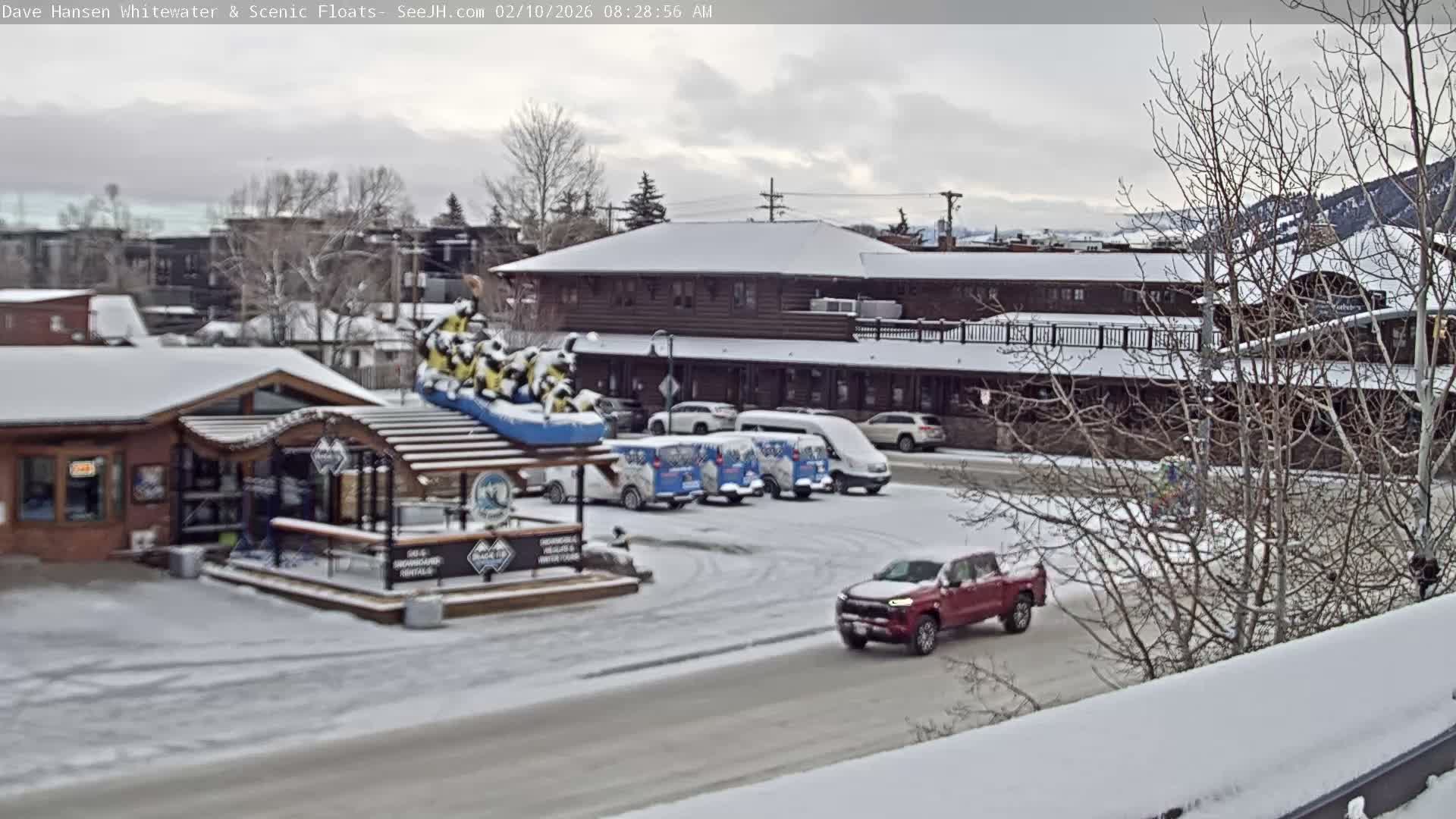 Jackson Hole, Jackson Broadway Avenue & S. Millward St. Junction Live Cam - Jackson, Teton, Wyoming, USA