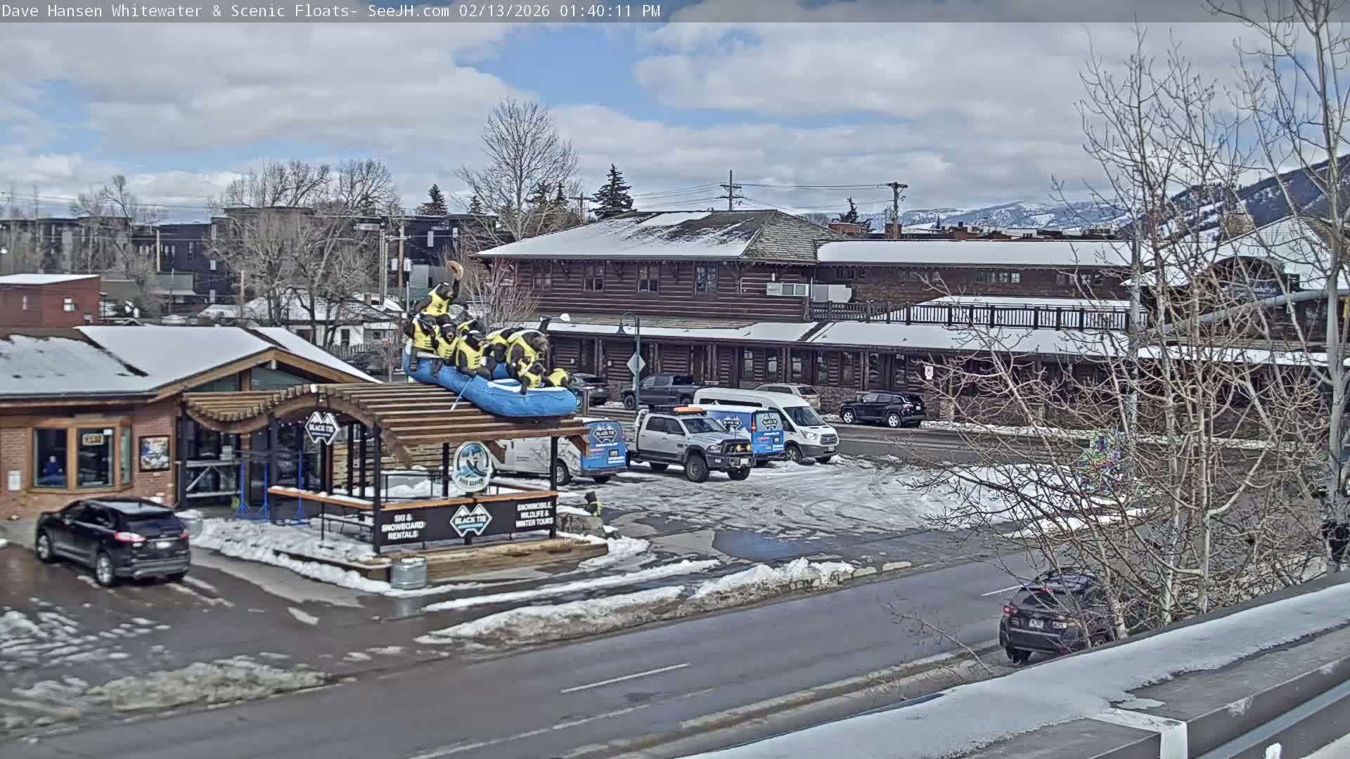 Jackson Hole, Jackson Broadway Avenue & S. Millward St. Junction Live Cam - Jackson, Teton, Wyoming, USA