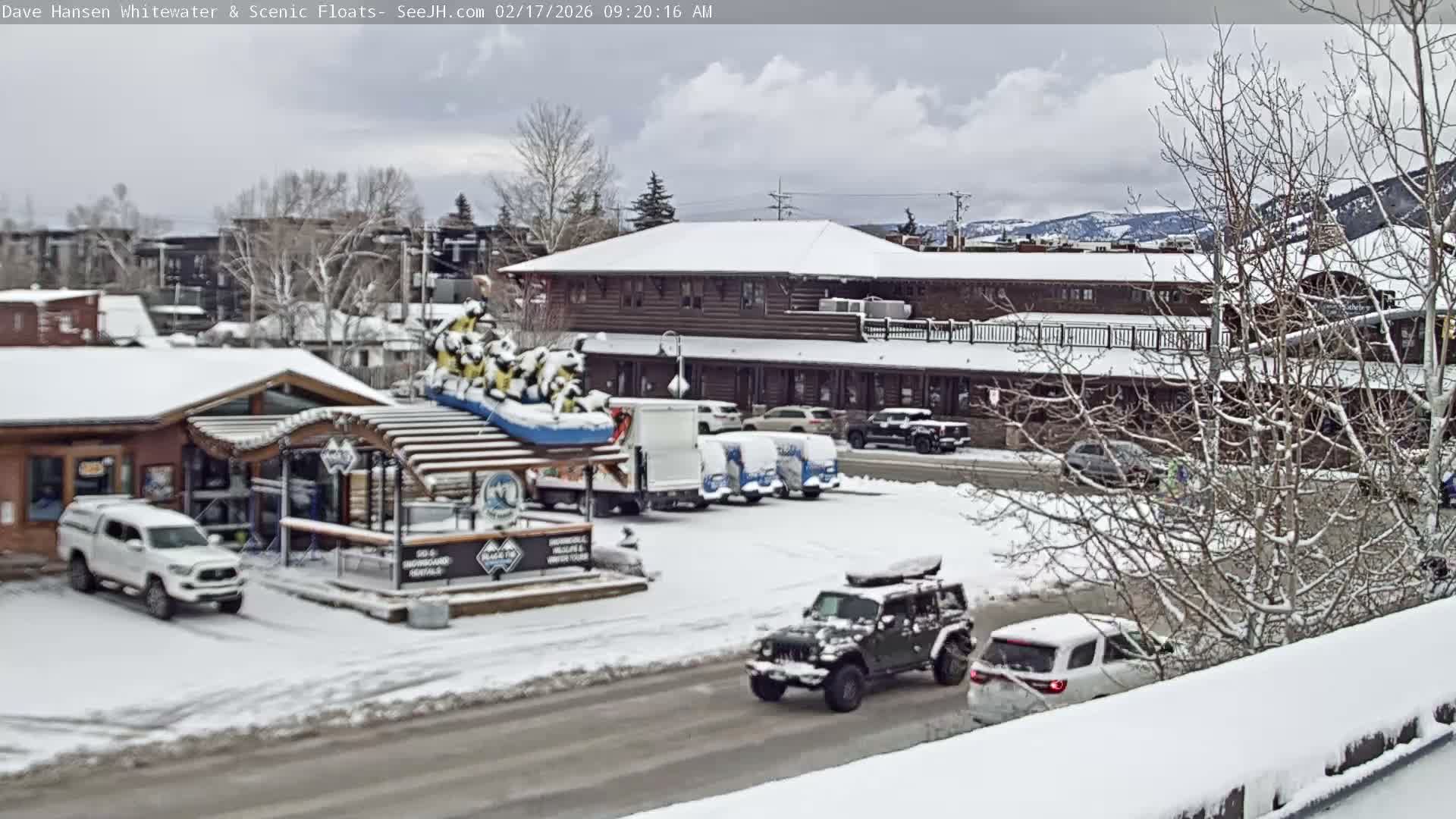 Jackson Hole, Jackson Broadway Avenue & S. Millward St. Junction Live Cam - Jackson, Teton, Wyoming, USA