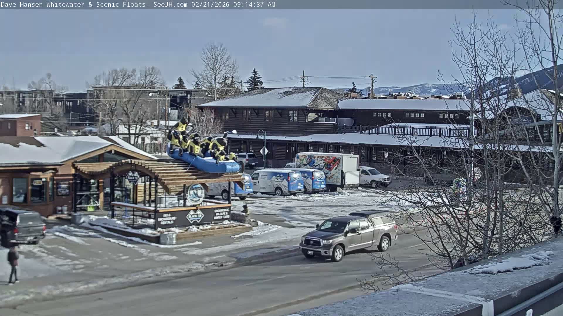 Jackson Hole, Jackson Broadway Avenue & S. Millward St. Junction Live Cam - Jackson, Teton, Wyoming, USA