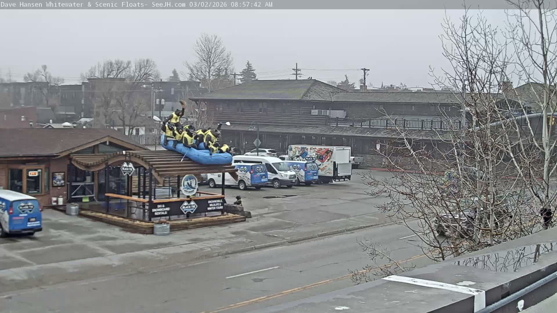 Jackson Hole, Jackson Broadway Avenue & S. Millward St. Junction Live Cam - Jackson, Teton, Wyoming, USA