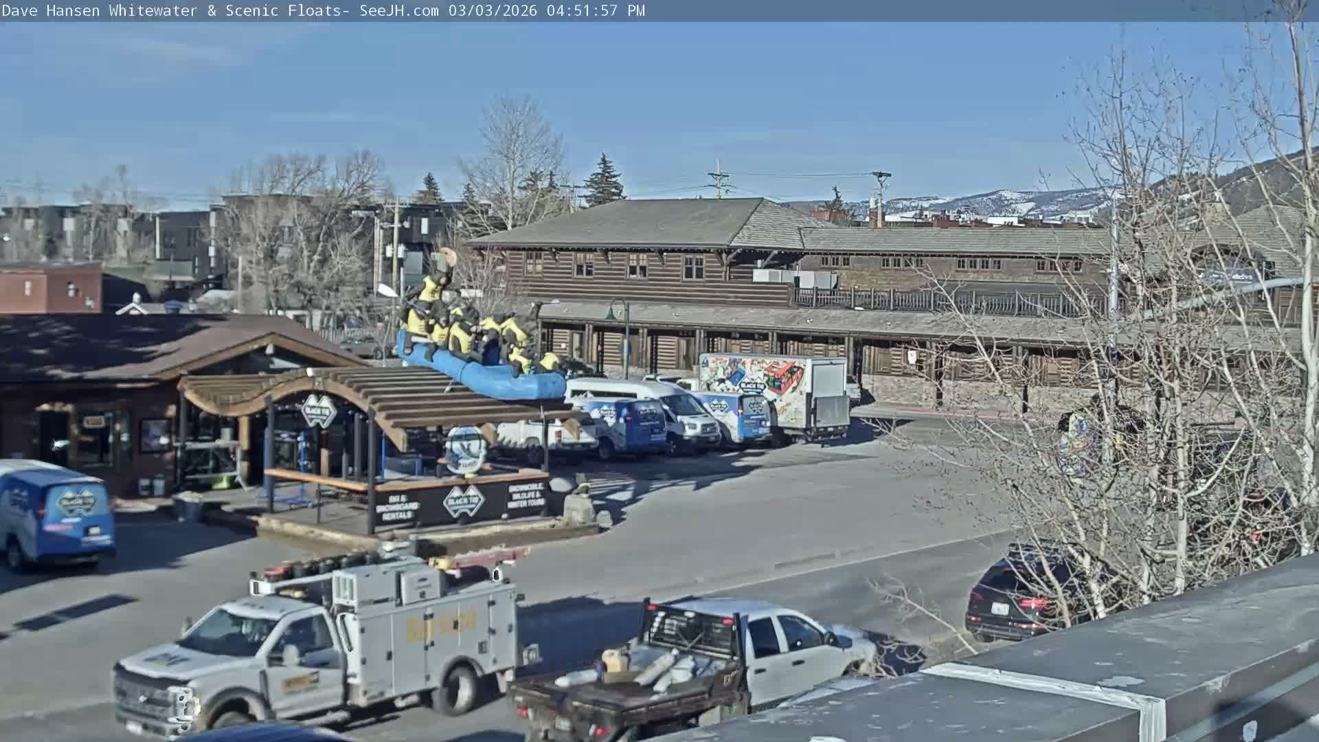 Jackson Hole, Jackson Broadway Avenue & S. Millward St. Junction Live Cam - Jackson, Teton, Wyoming, USA
