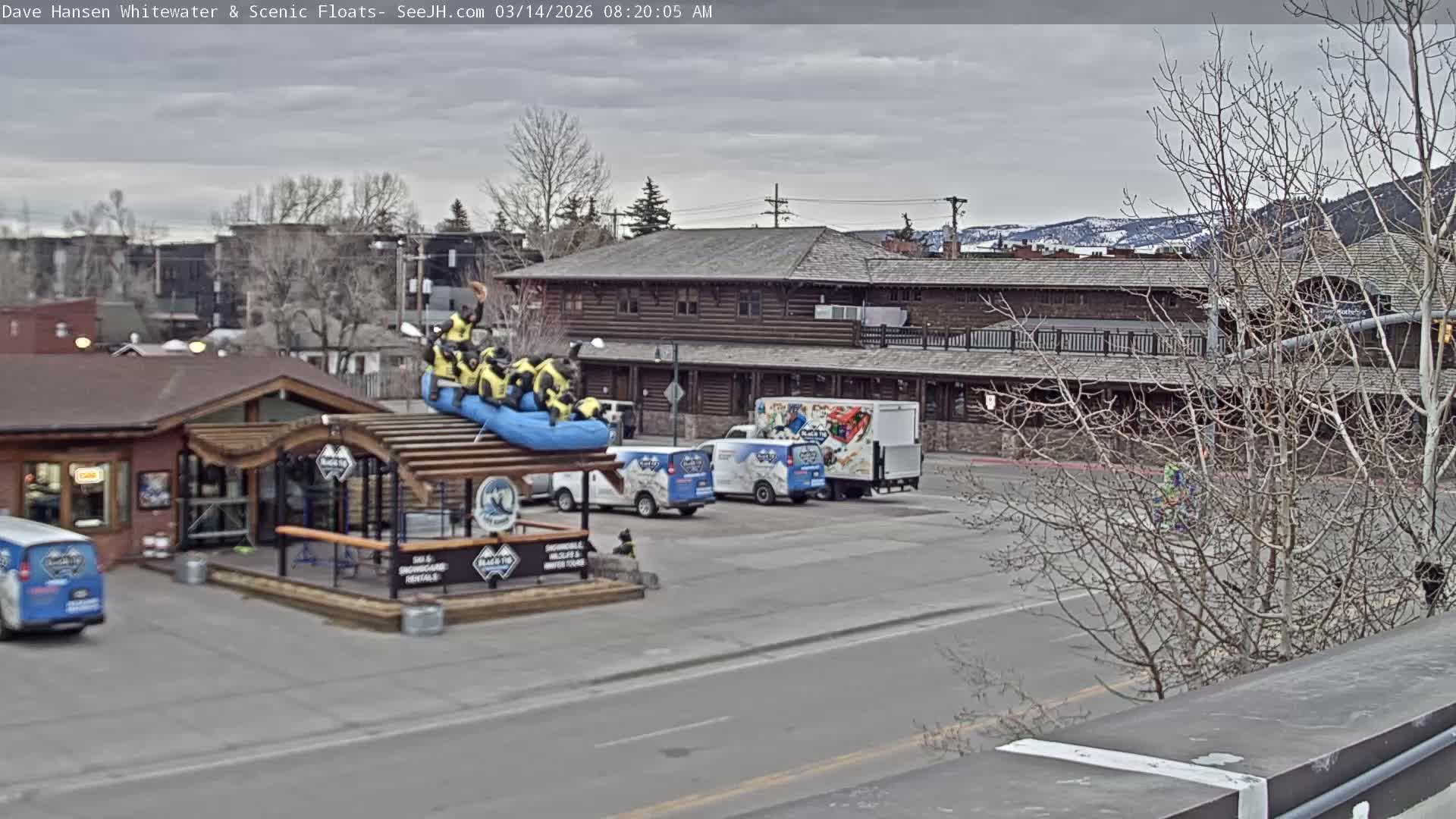 Jackson Hole, Jackson Broadway Avenue & S. Millward St. Junction Live Cam - Jackson, Teton, Wyoming, USA