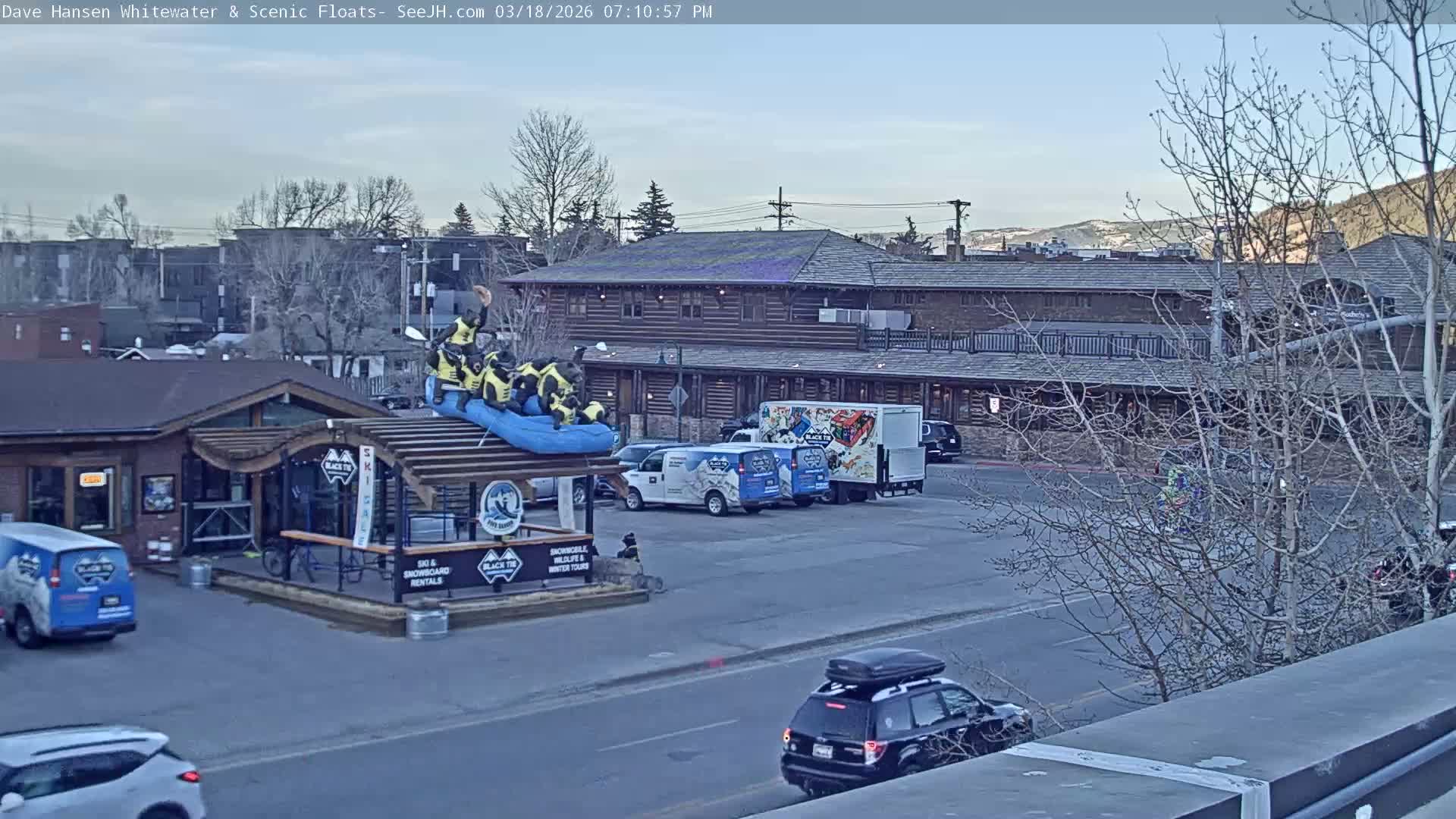 Jackson Hole, Jackson Broadway Avenue & S. Millward St. Junction Live Cam - Jackson, Teton, Wyoming, USA