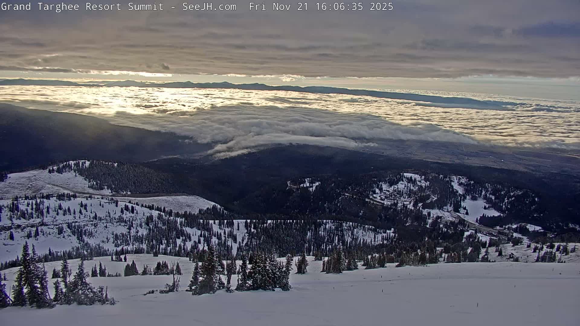Freds Mountain Summit Ski Slopes Grand Targhee Live Cam - Alta, Teton, Wyoming, USA