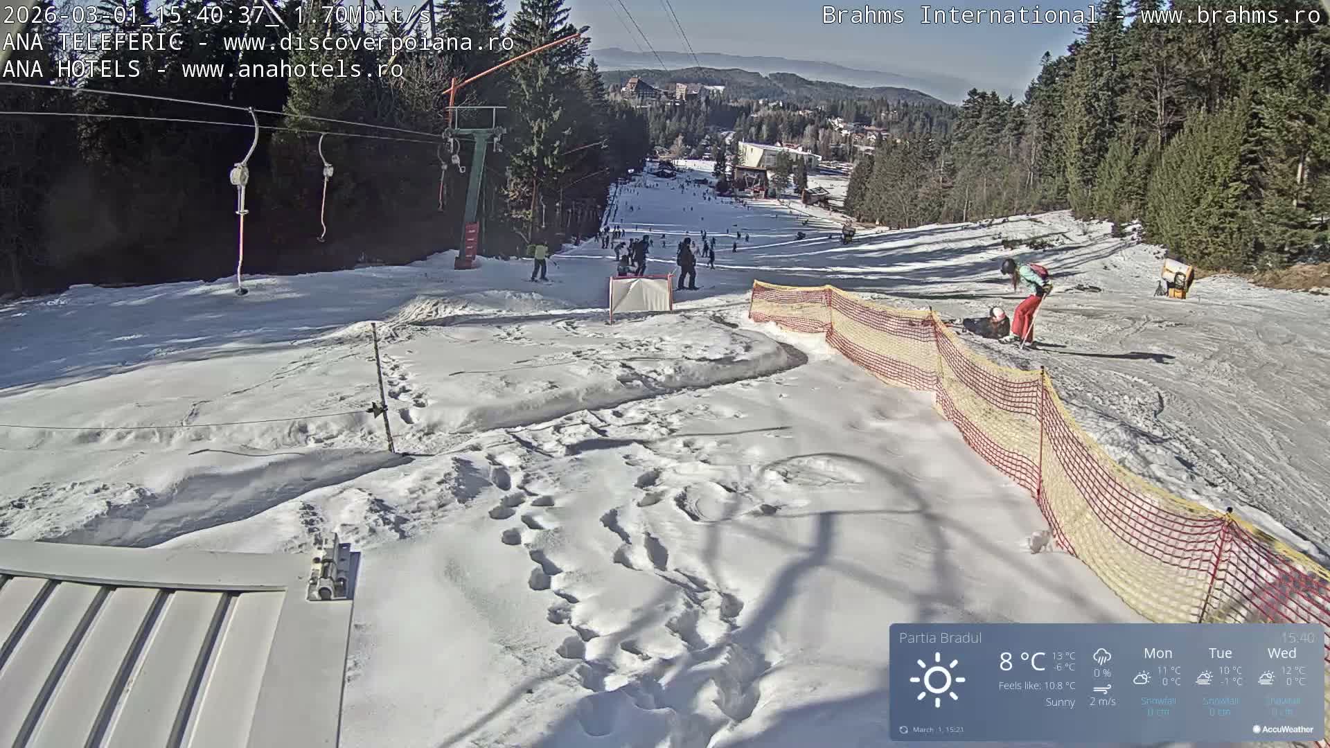 Brasov, Poiana Braşov Partia Bradul Ski Slope, Poiana Brasov Live Cam - Poiana Brasov, Braşov, Romania
