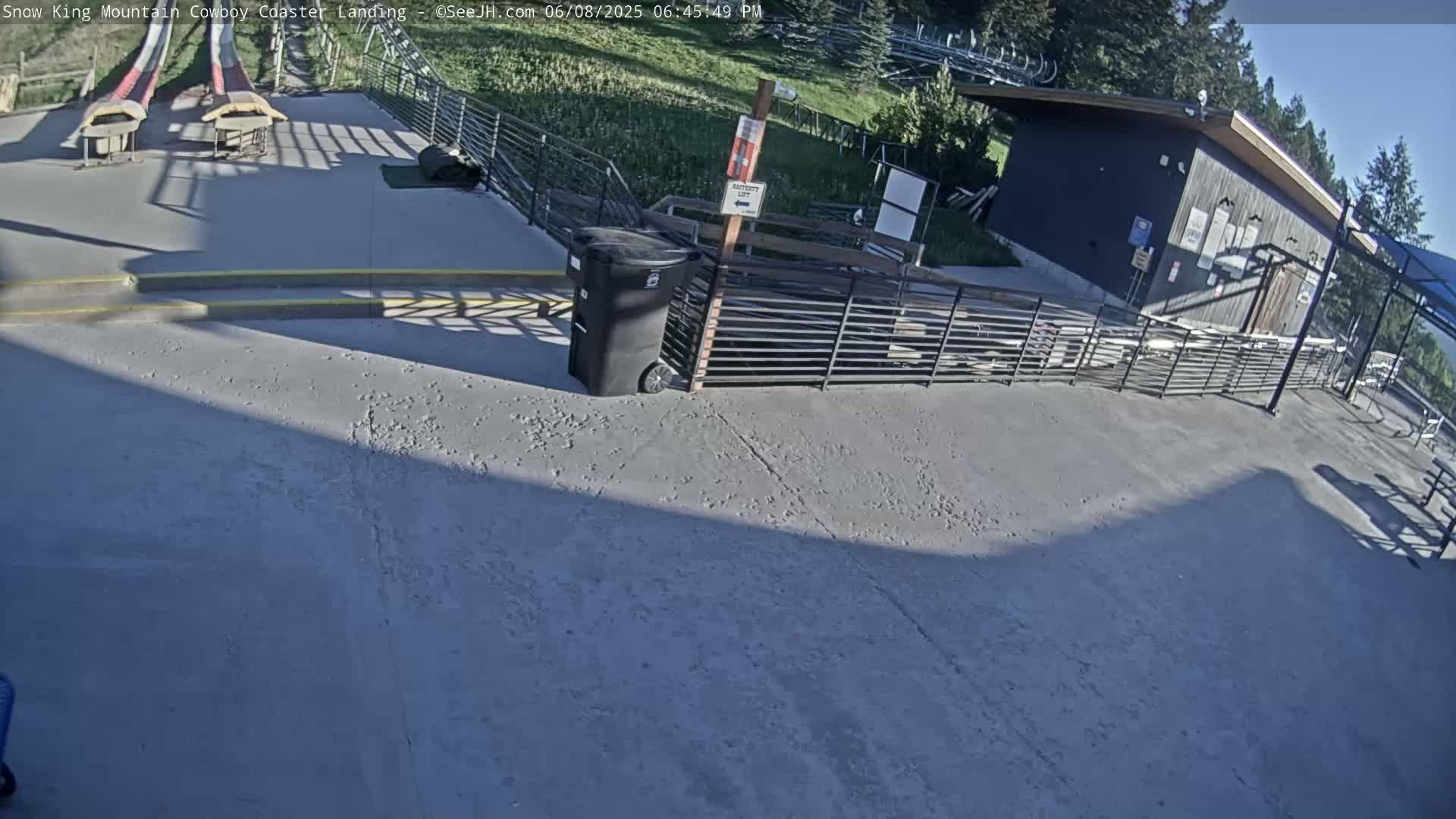 Jackson, Snow King Mountain Cowboy Coaster & Alpine Slide Live Cam - Jackson, Teton, Wyoming, USA