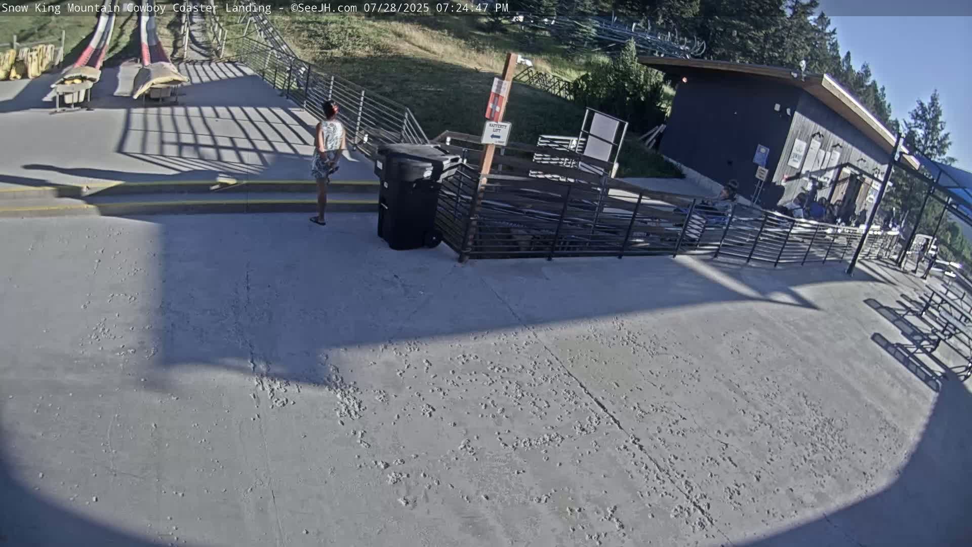 Jackson, Snow King Mountain Cowboy Coaster & Alpine Slide Live Cam - Jackson, Teton, Wyoming, USA
