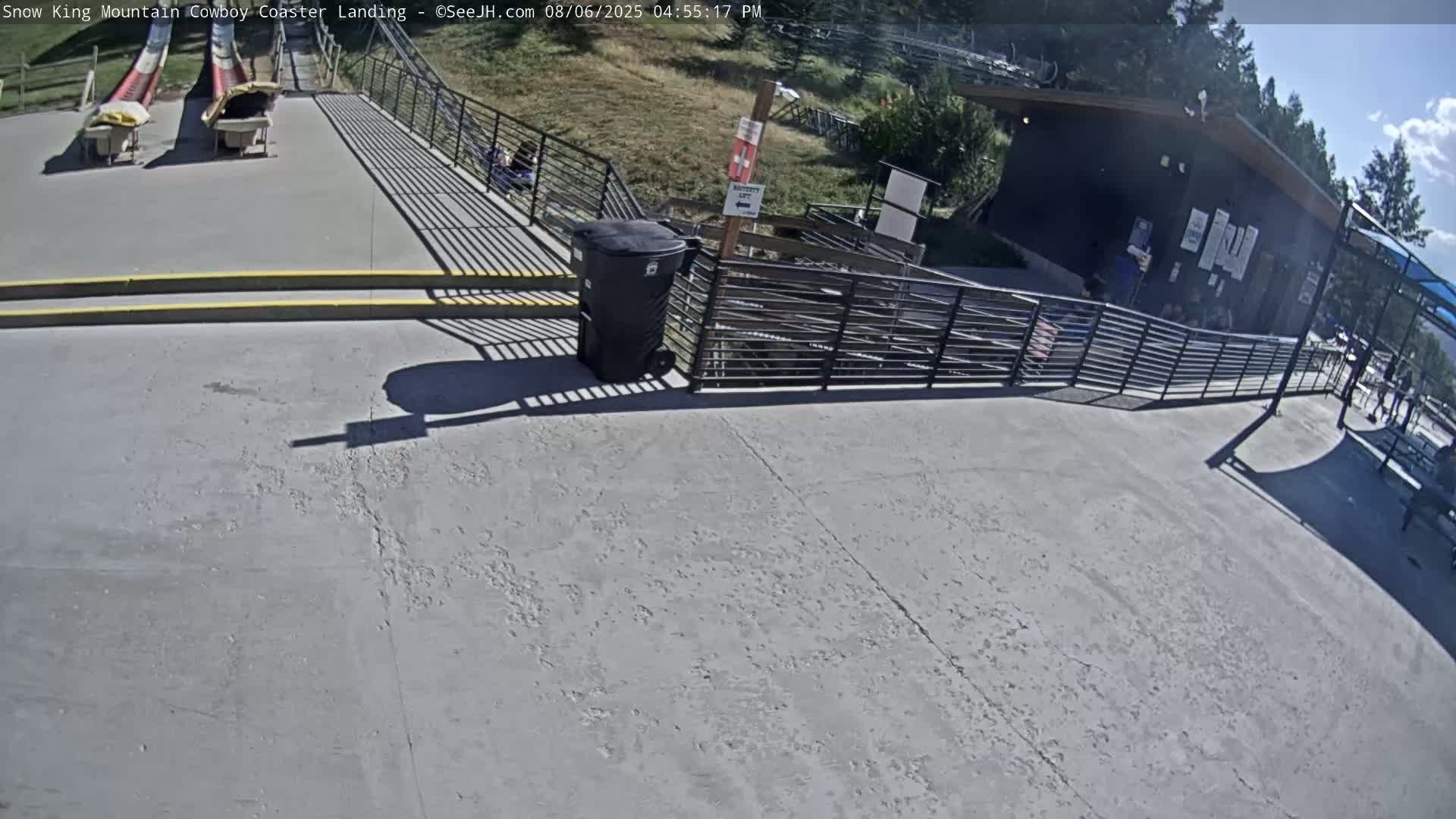 Jackson, Snow King Mountain Cowboy Coaster & Alpine Slide Live Cam - Jackson, Teton, Wyoming, USA