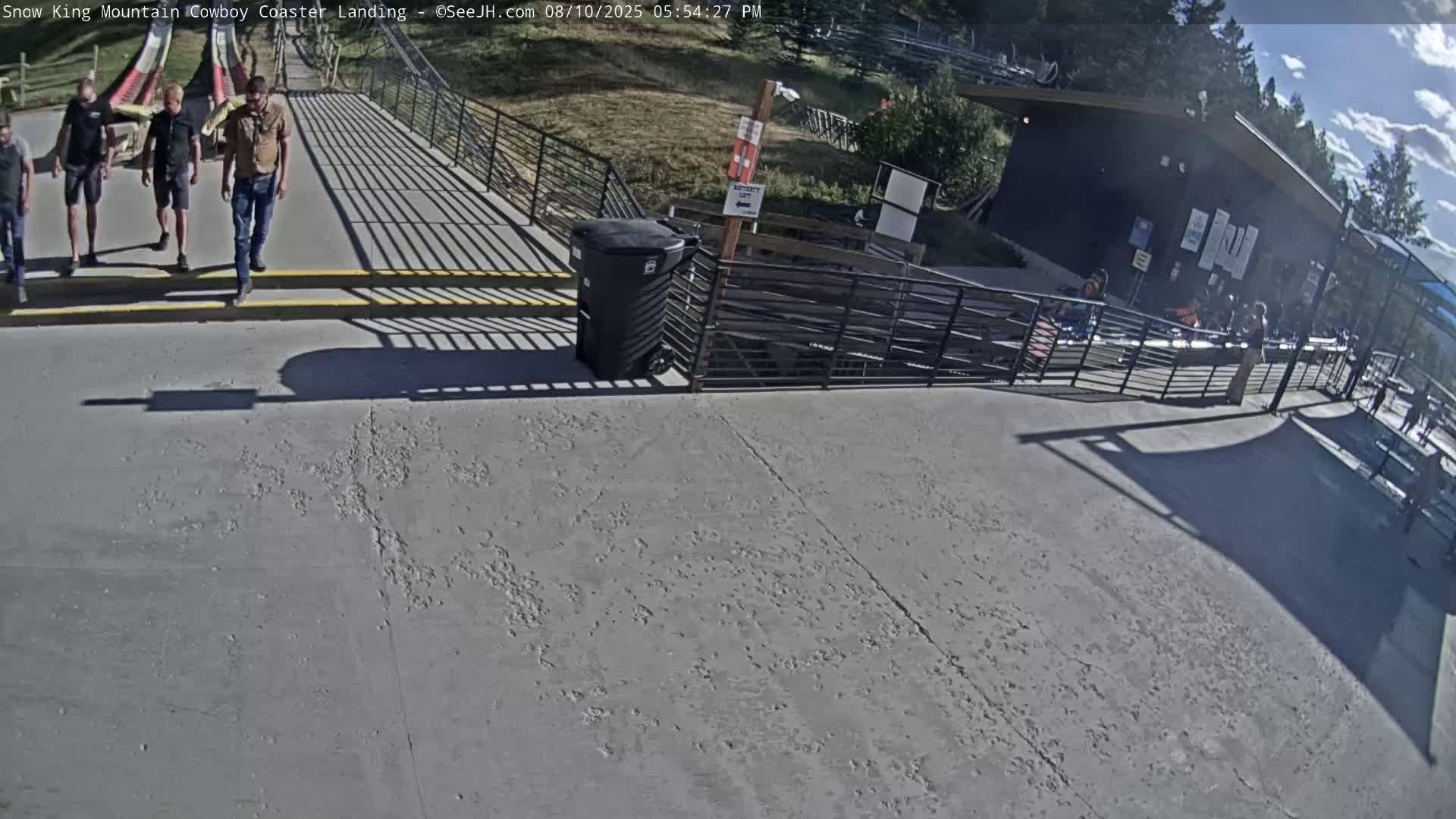 Jackson, Snow King Mountain Cowboy Coaster & Alpine Slide Live Cam - Jackson, Teton, Wyoming, USA