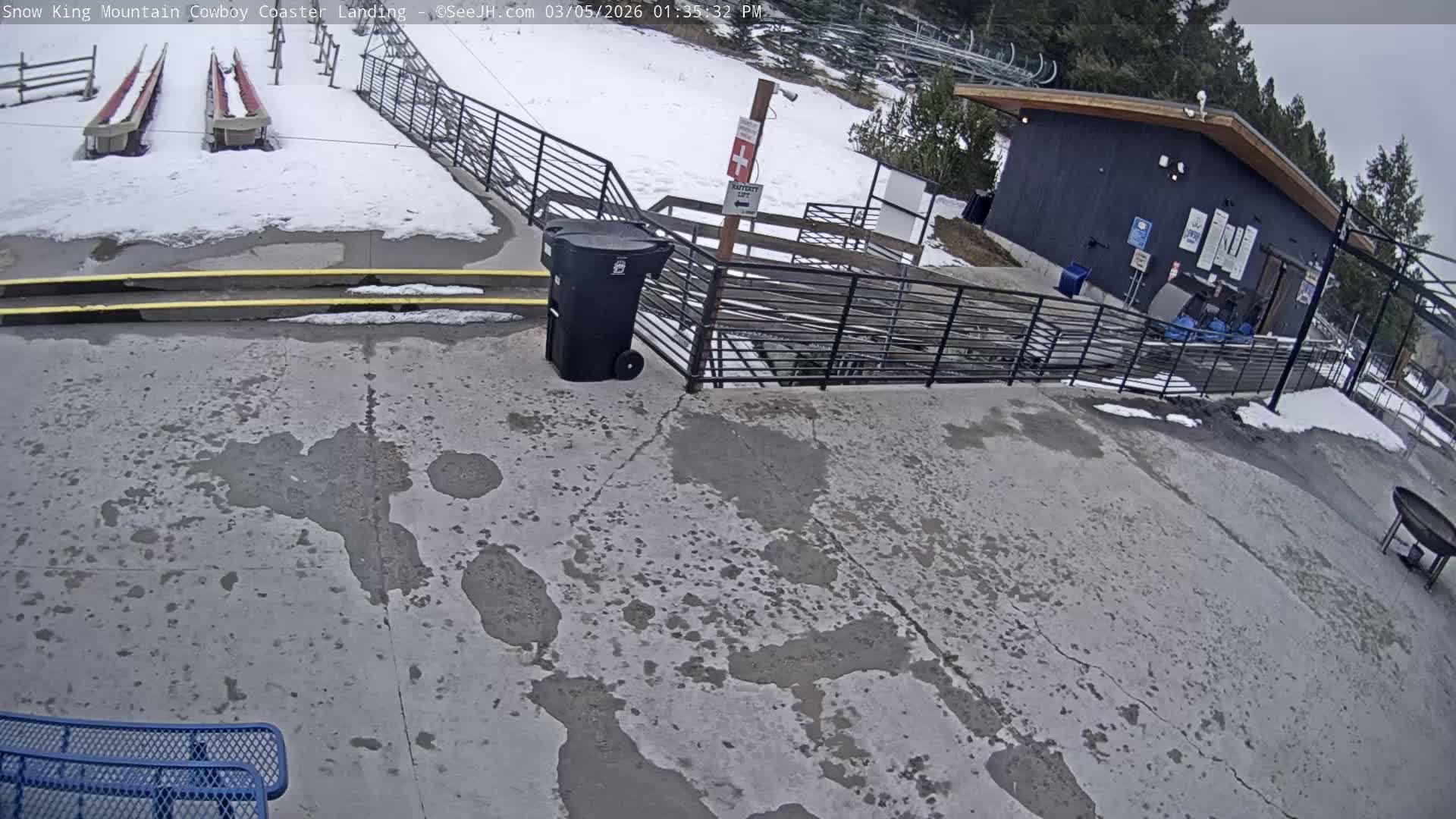 Jackson, Snow King Mountain Cowboy Coaster & Alpine Slide Live Cam - Jackson, Teton, Wyoming, USA