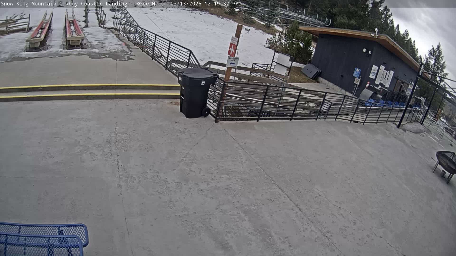 Jackson, Snow King Mountain Cowboy Coaster & Alpine Slide Live Cam - Jackson, Teton, Wyoming, USA