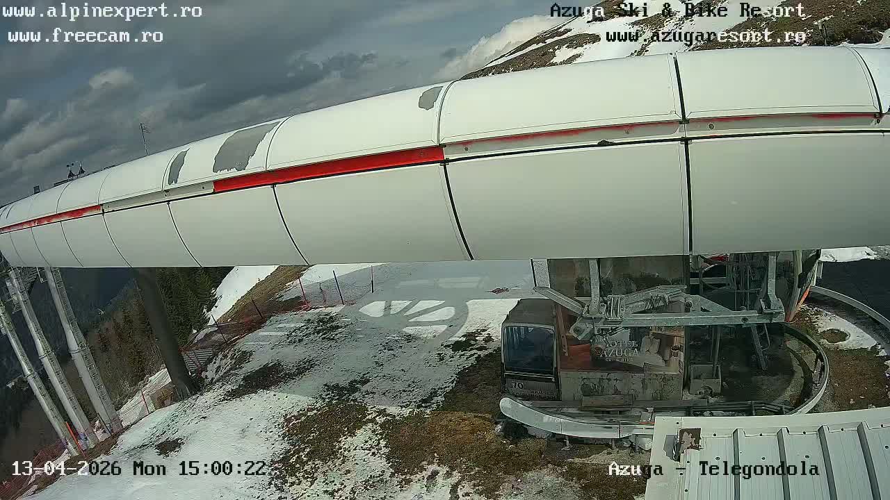 Prahova, Azuga Ski Center Telegondola Coborare Cable Car Upper Station Landing Area, Azuga Live Cam - Azuga, Prahova, Romania