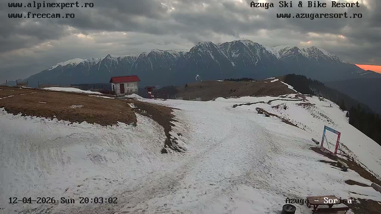 Prahova, Valea Mărului Azuga Apple Valley  & Muntii Bucegi Mountains View From Sorica Hill , Azuga Live Cam - Azuga, Prahova, Romania
