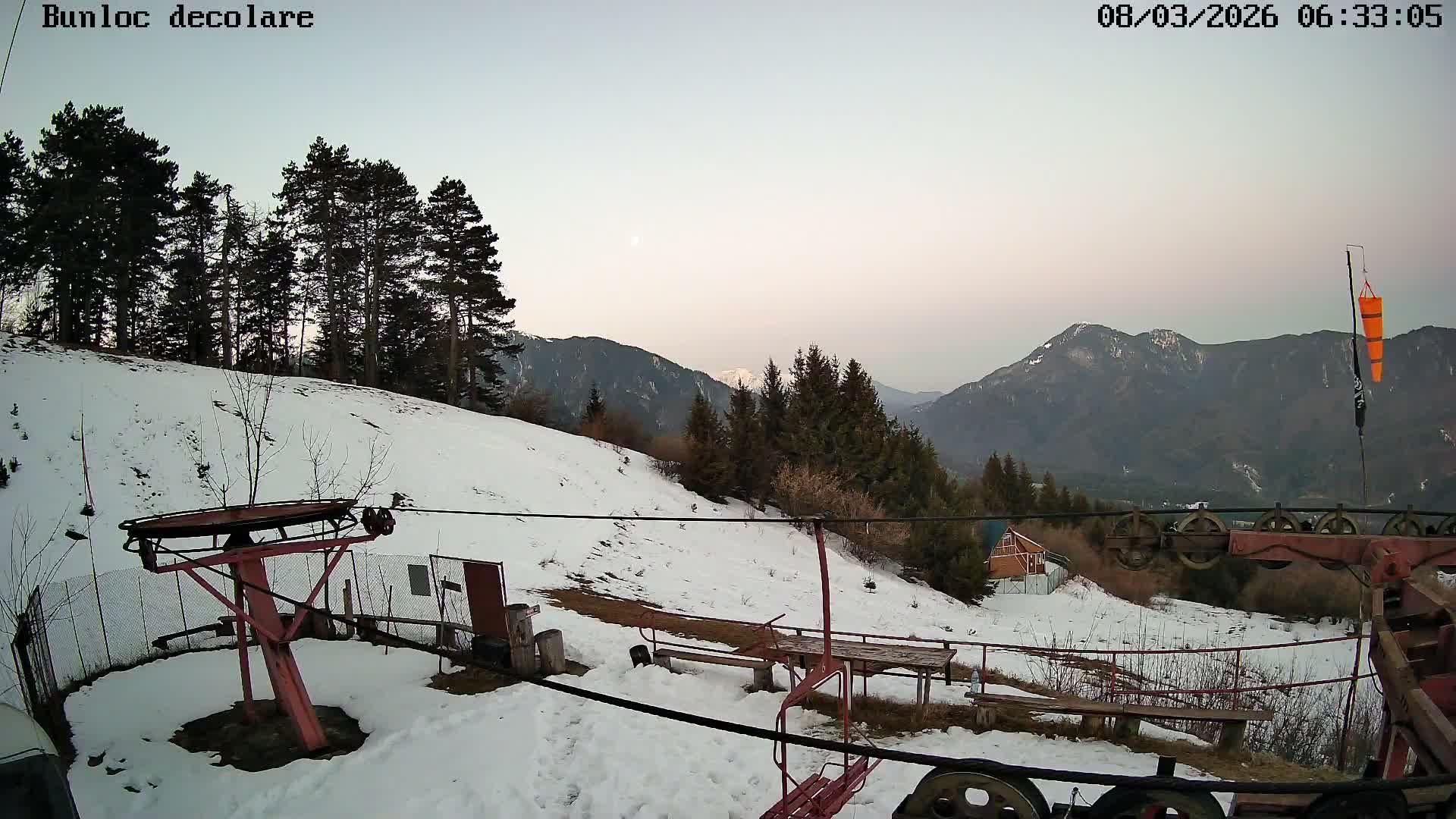 Bunloc, Curvature Carpathians View & Vârful Bunloc Peak, Sacele Live Cam  - Bunloc, Săcele, Braşov, Romania
